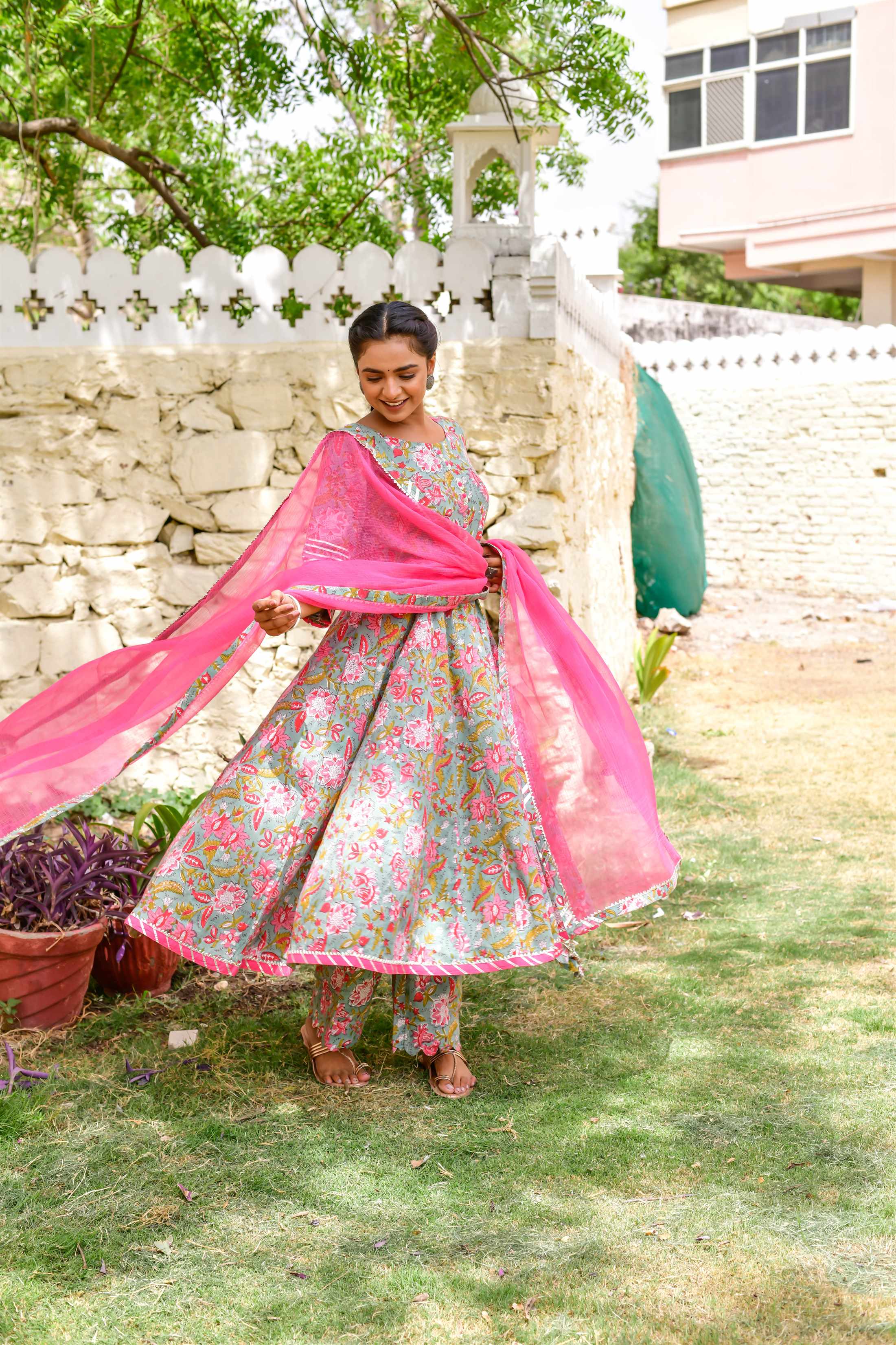 Women's Sea Green & Pink Kalidar Suit set - Kiswah