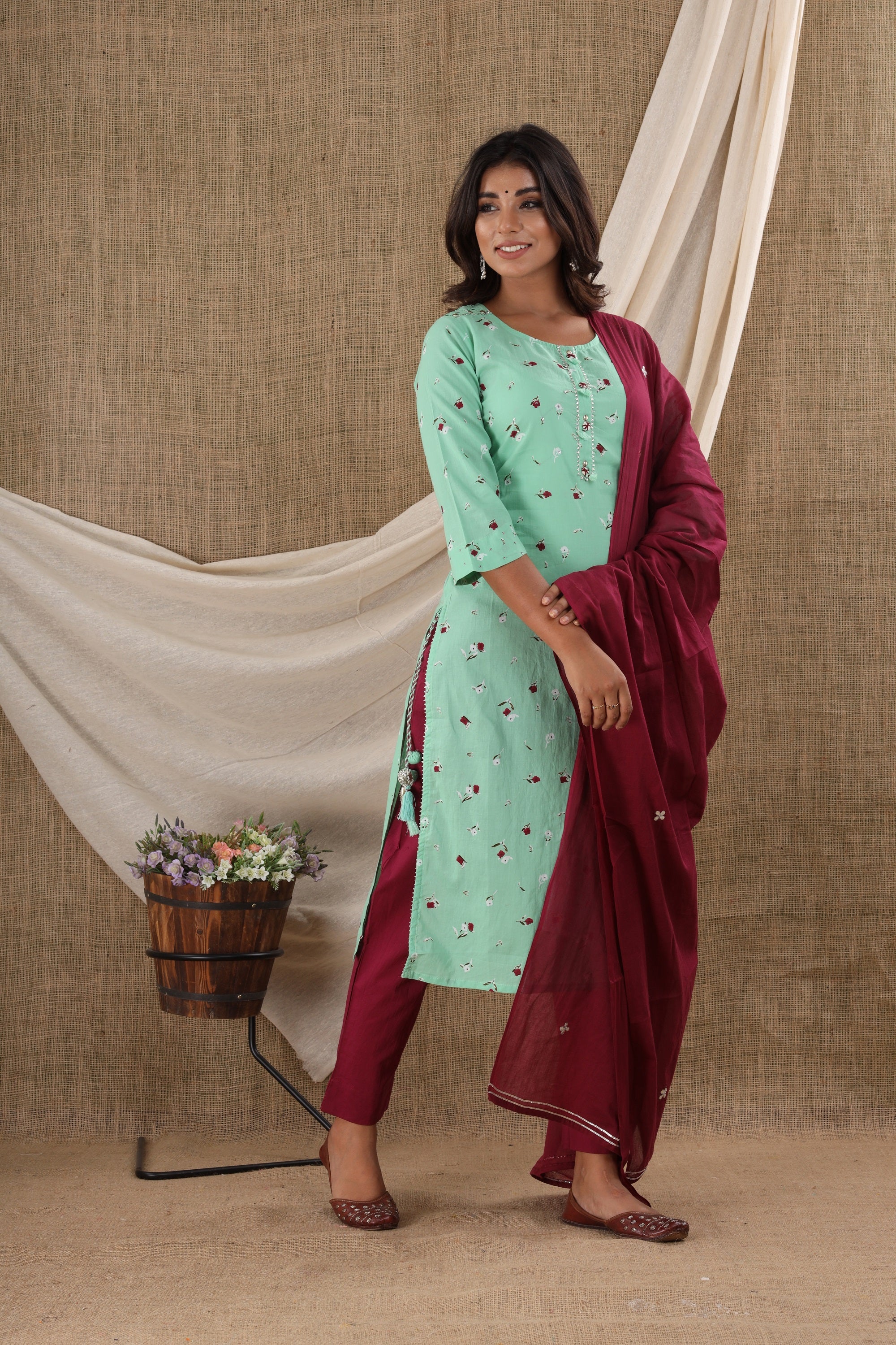 Women's Green Floral Print Suit Set - KAAJH