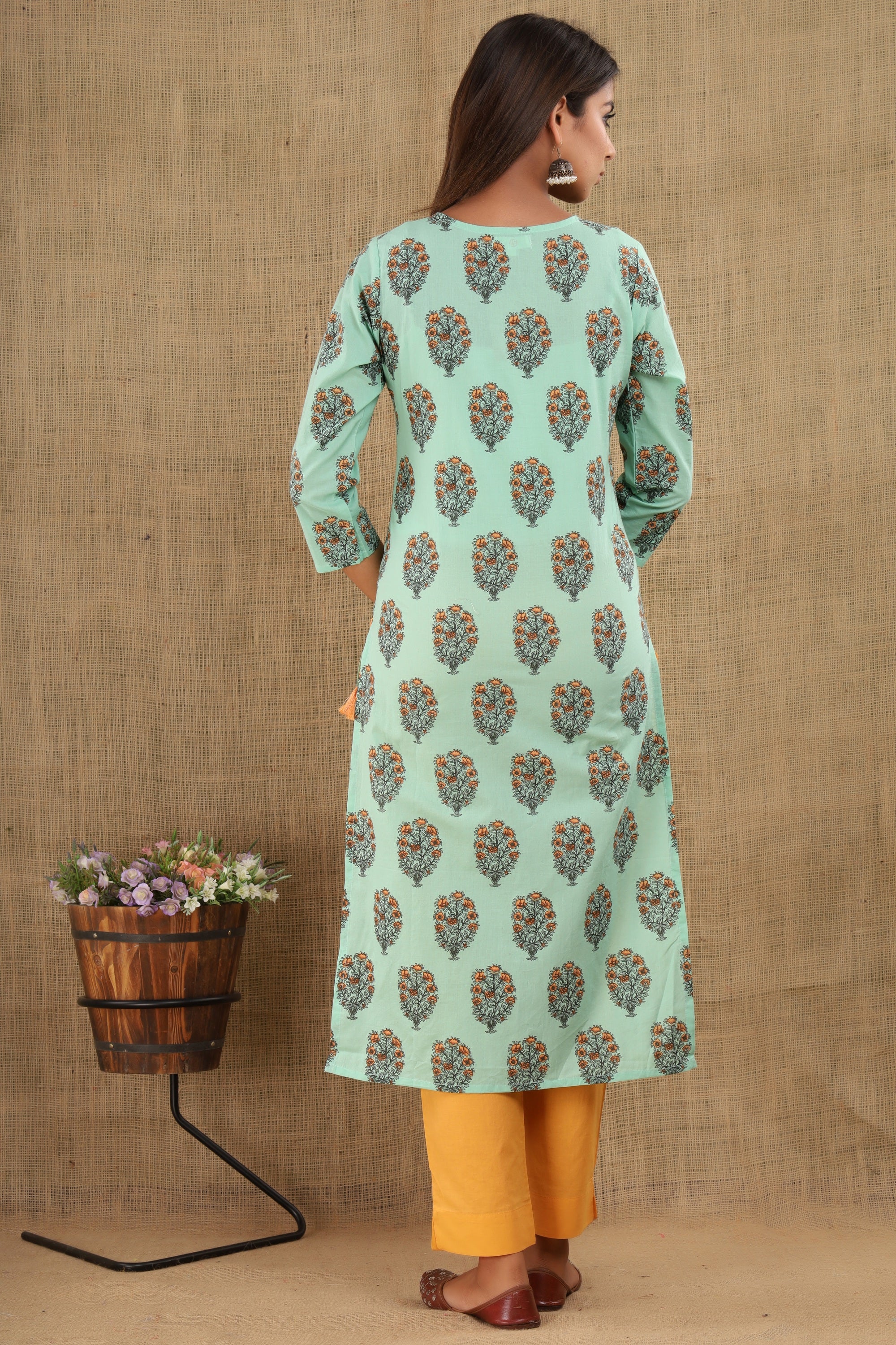 Women's Green Booti Print Suit Set - KAAJH