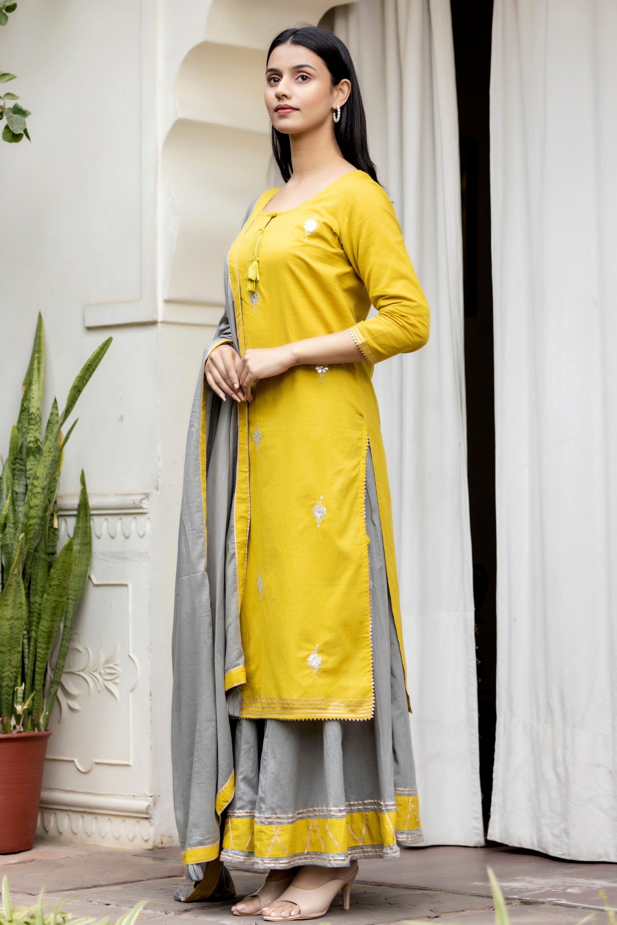 Women's Lemon Grey Print Suit Set - KAAJH
