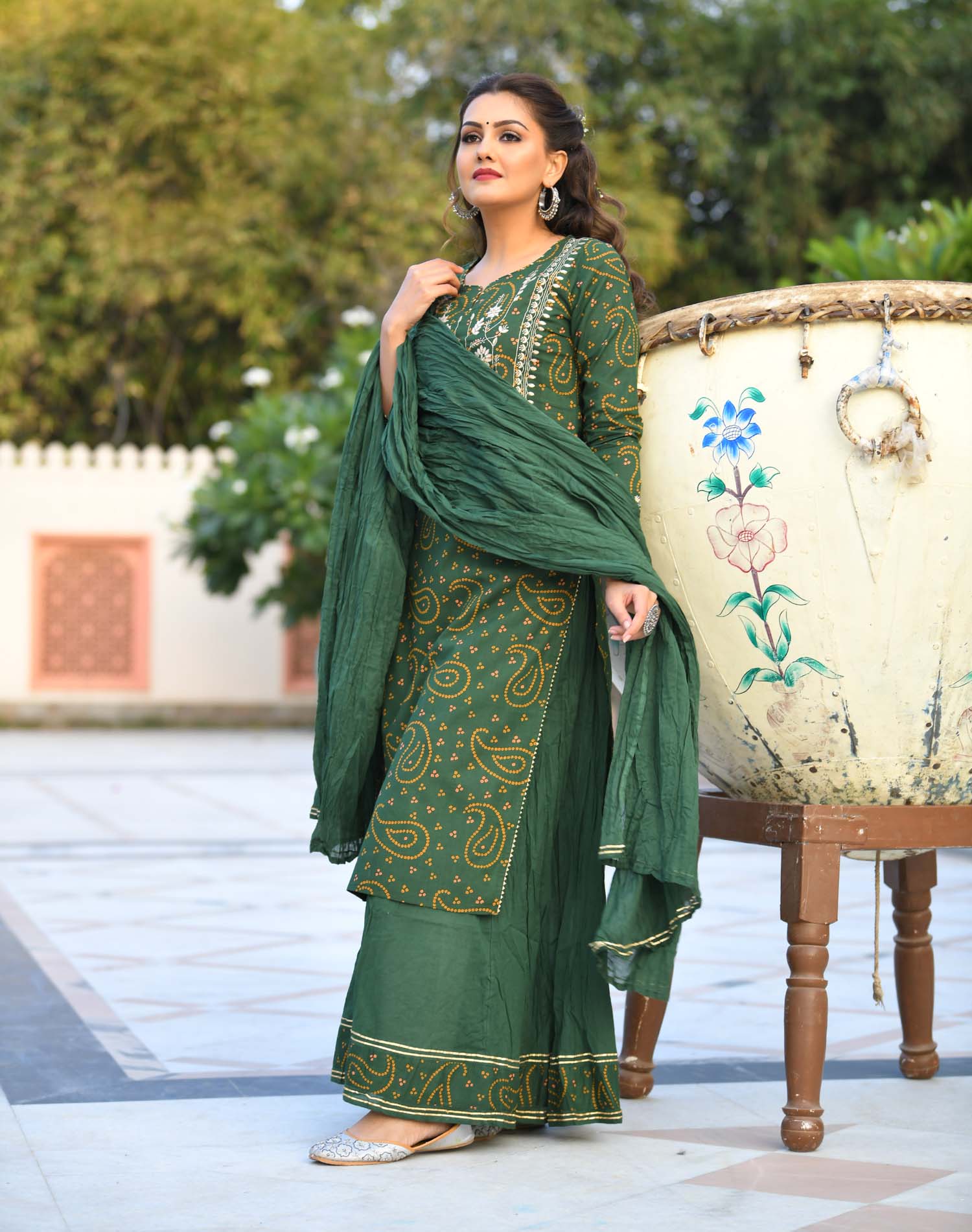 Women's Green Bandhej Print Suit Set - KAAJH