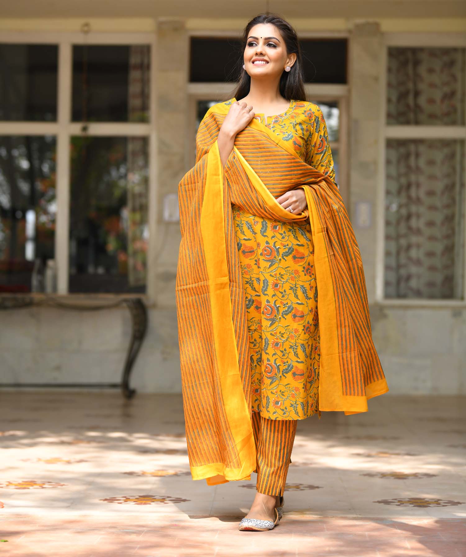 Women's Yellow Floral Print Suit Set - KAAJH