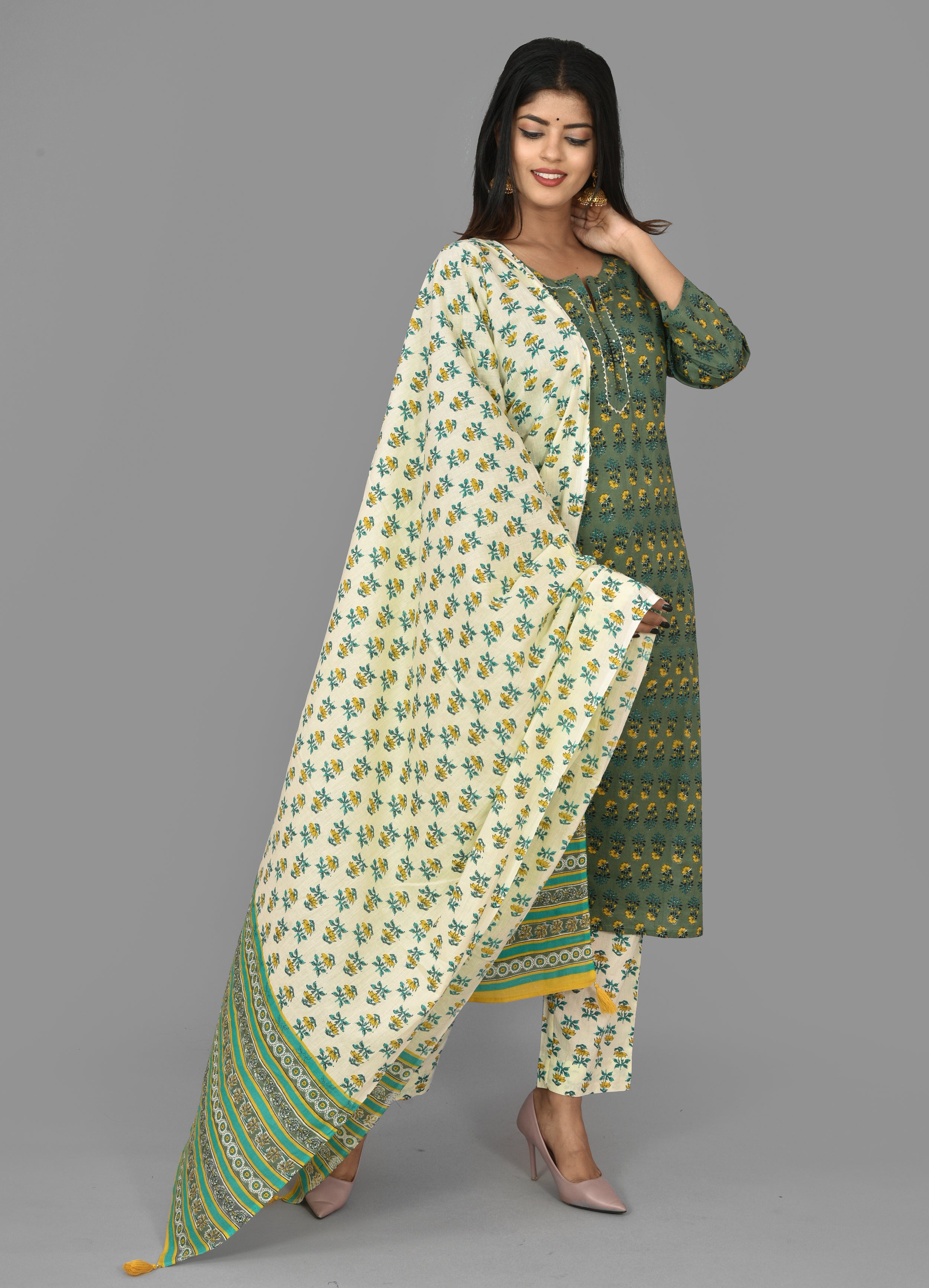 Women's Green Floral Print Cotton Suit Set - KAAJH