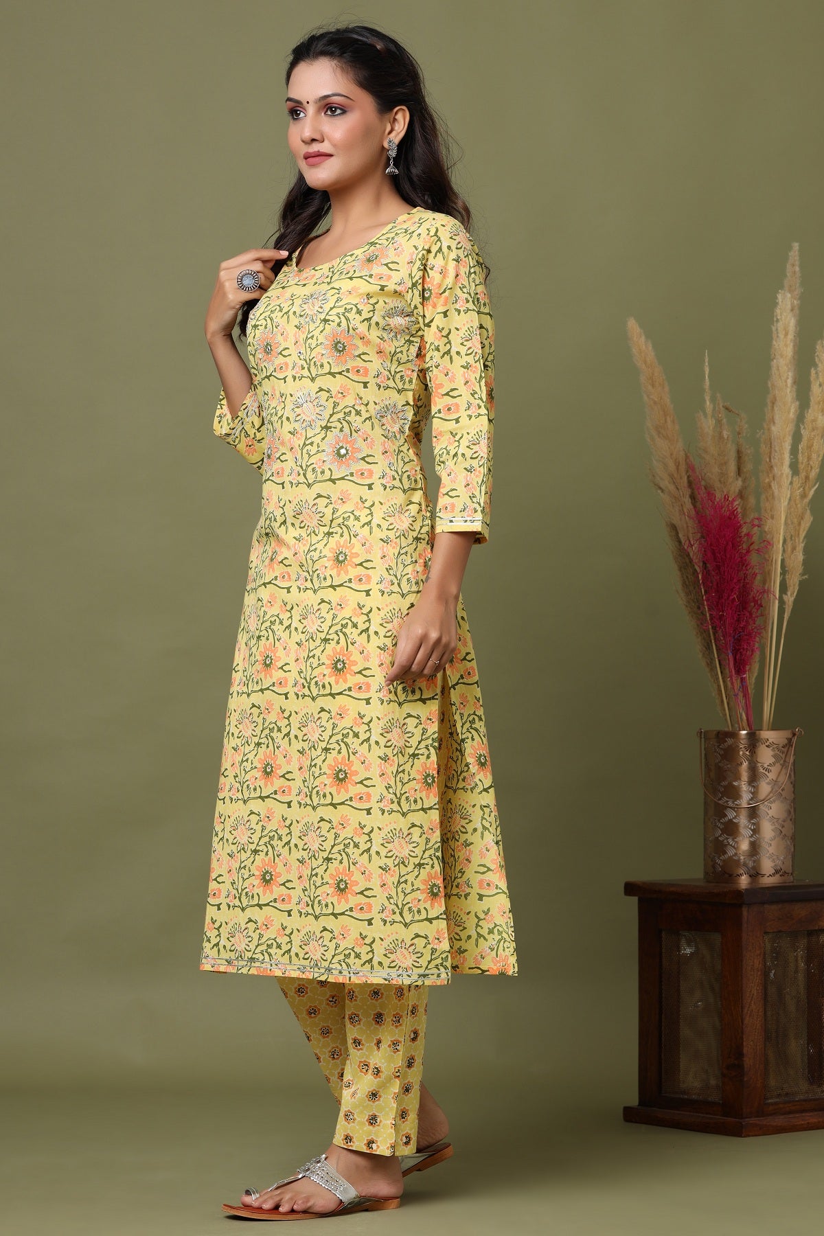 Women's Yellow Floral Printed Cotton Kurta Pant Set - KAAJH