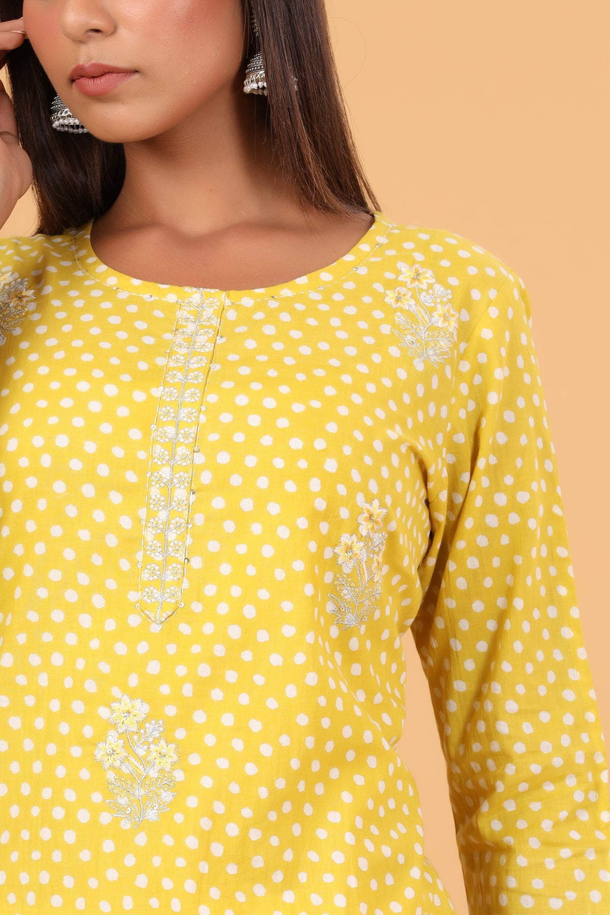 Women's Yellow Polka Dot Printed Kurta Pant Set - KAAJH
