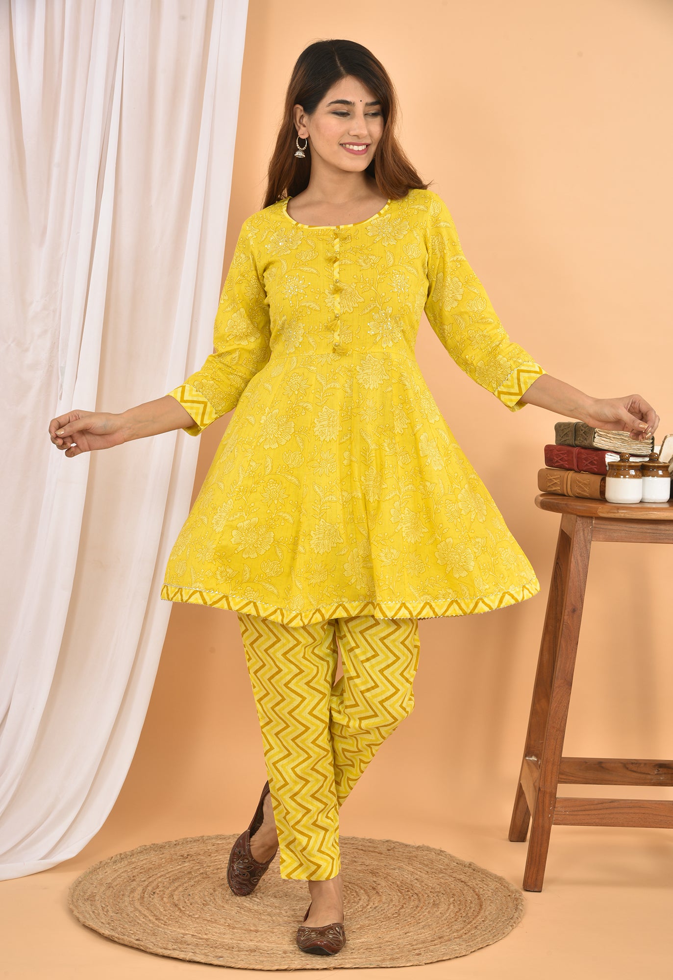 Women's Yellow Floral Printed Mini Kurti Pant Set - KAAJH