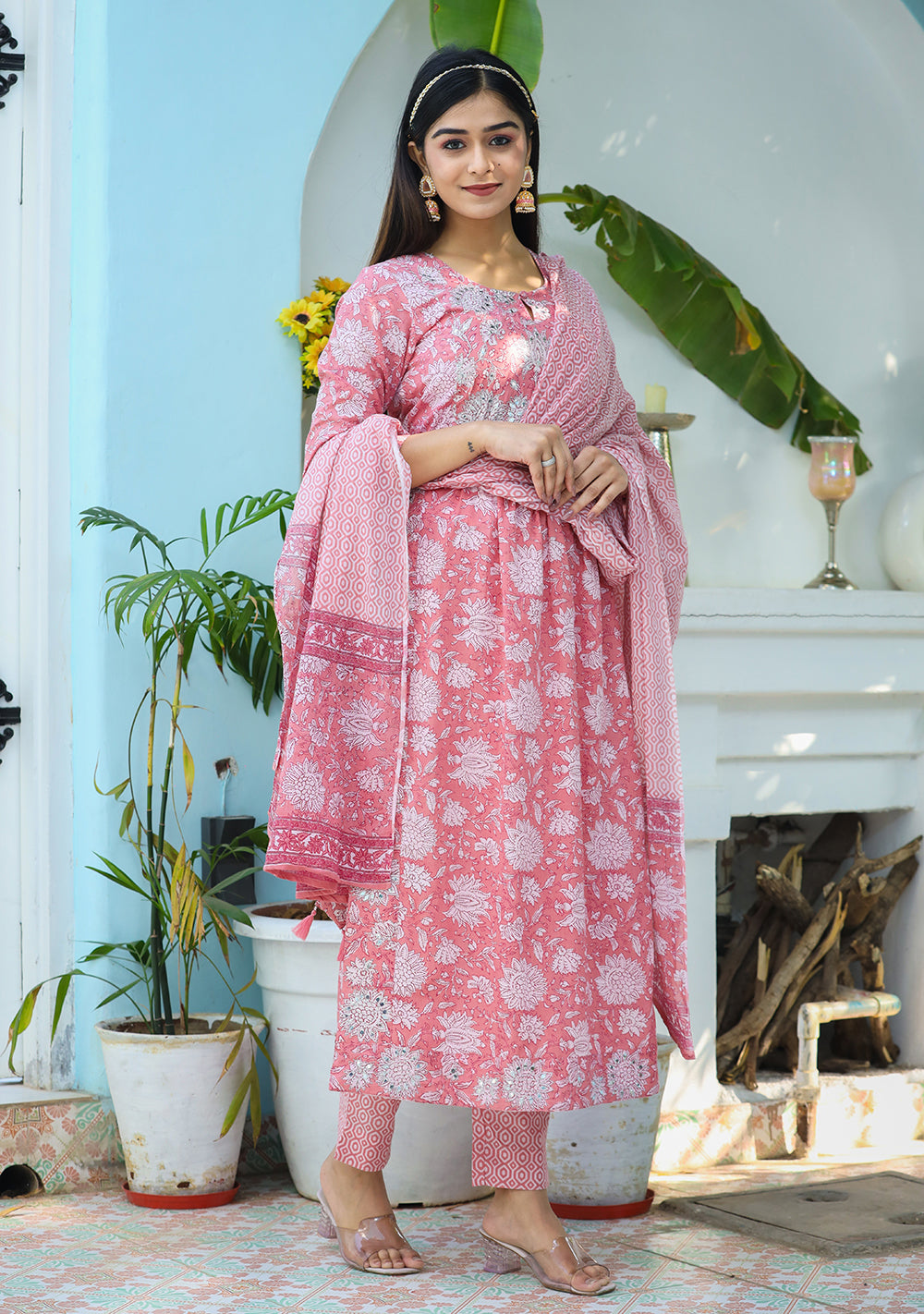 Women's Pink Floral Print Cotton Kurta Pant With Dupatta Set - KAAJH