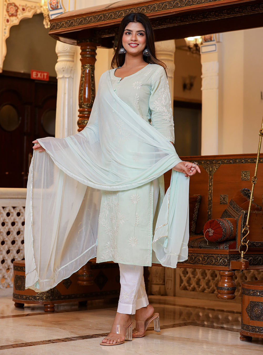 Women's Green Lucknow Chikankari Suit Set  - KAAJH