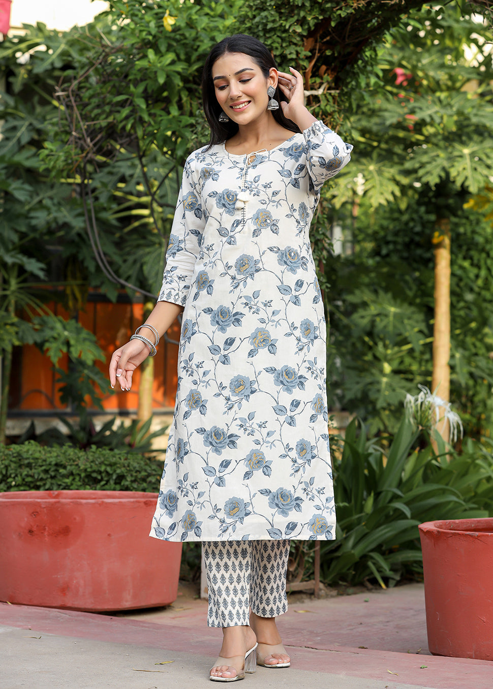 Women's Grey Floral Print Cotton Kurta Pant Set - KAAJH