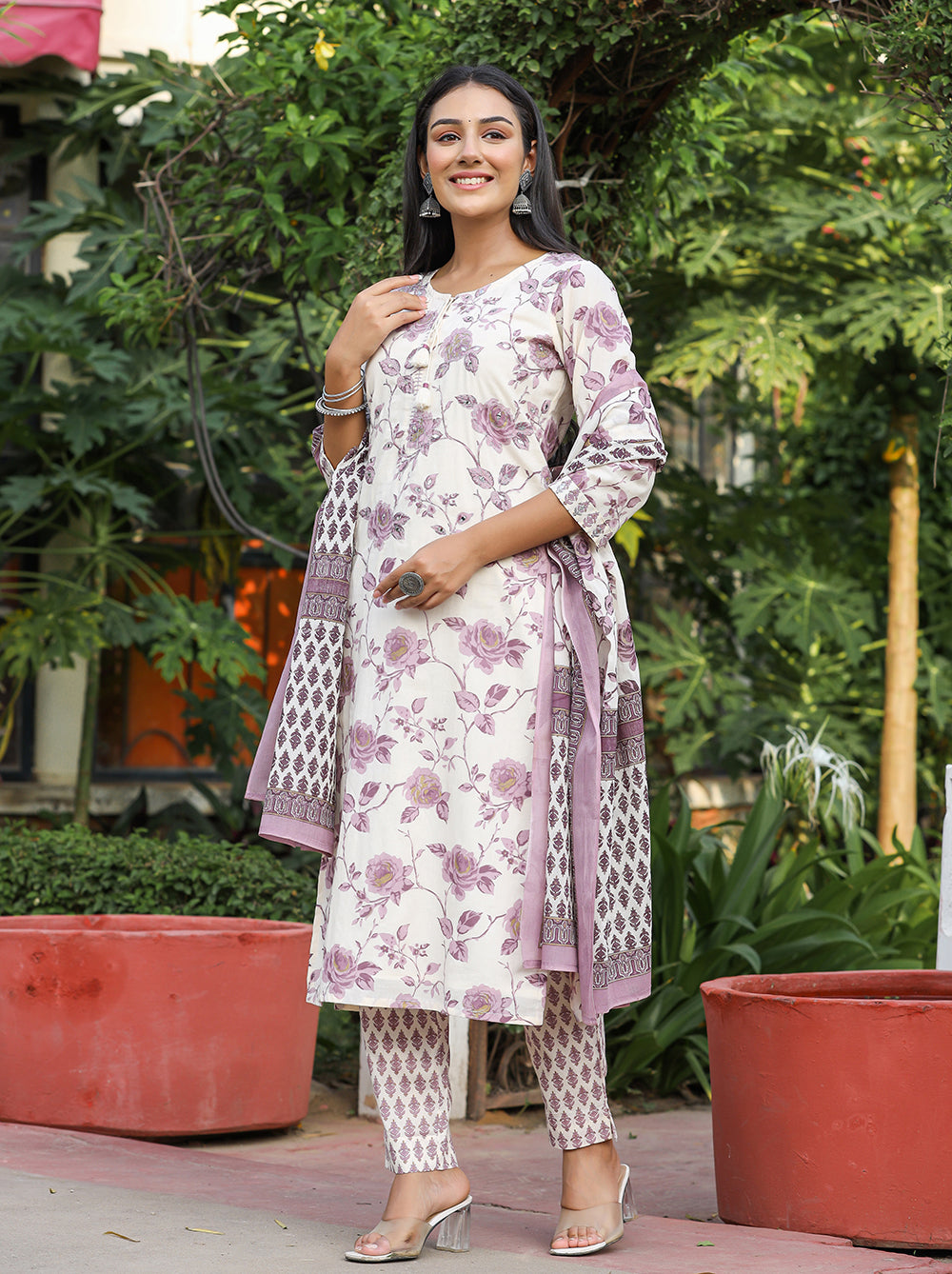 Women's Light Purple Floral Print Cotton Kurta Pant Set With Dupatta - KAAJH