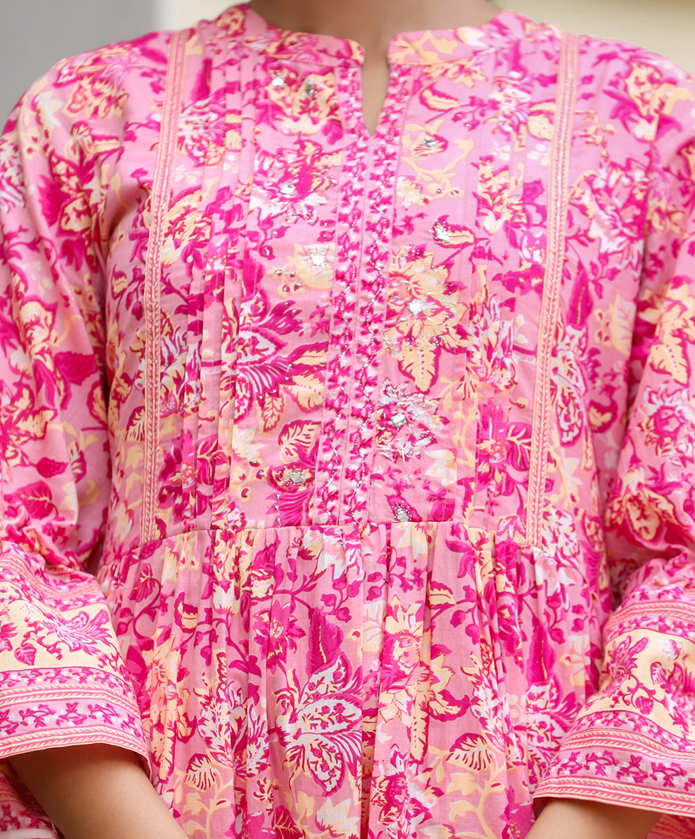 Women's Pink Floral Print Cotton Kurta Set - KAAJH