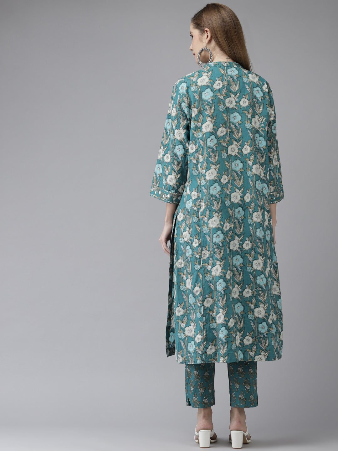 Women's Cotton Blend Green Embroidered A-Line Kurta Trouser Set With Jacket - Navyaa