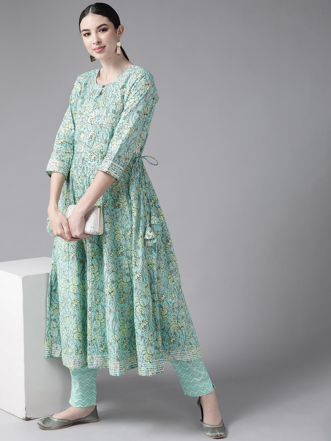 Women's Cotton Blend Sea Green Embroidered Anarkali Kurta Trouser Set - Navyaa