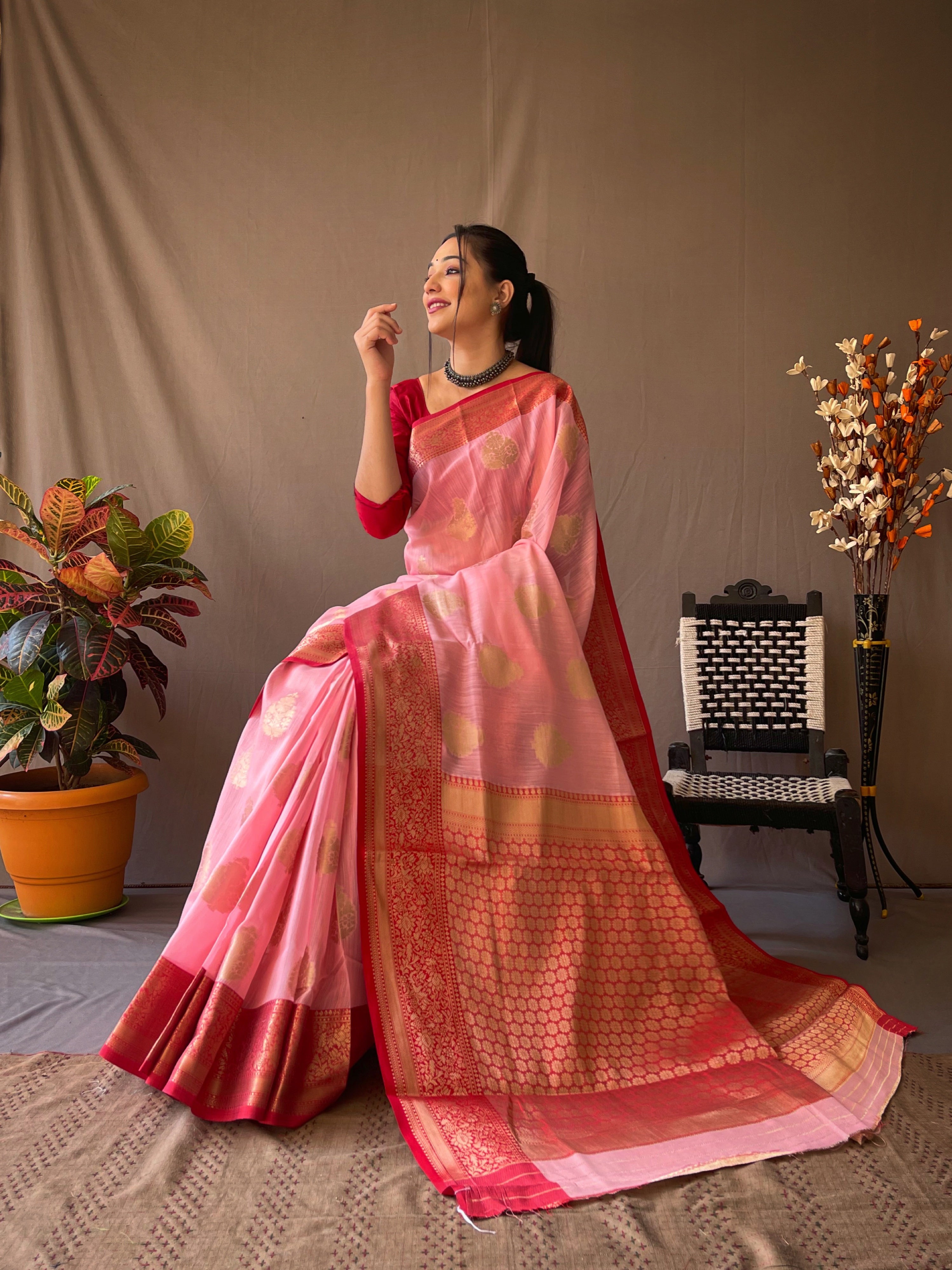 Women's Linen Contrast Woven Saree Pink - Tasarika