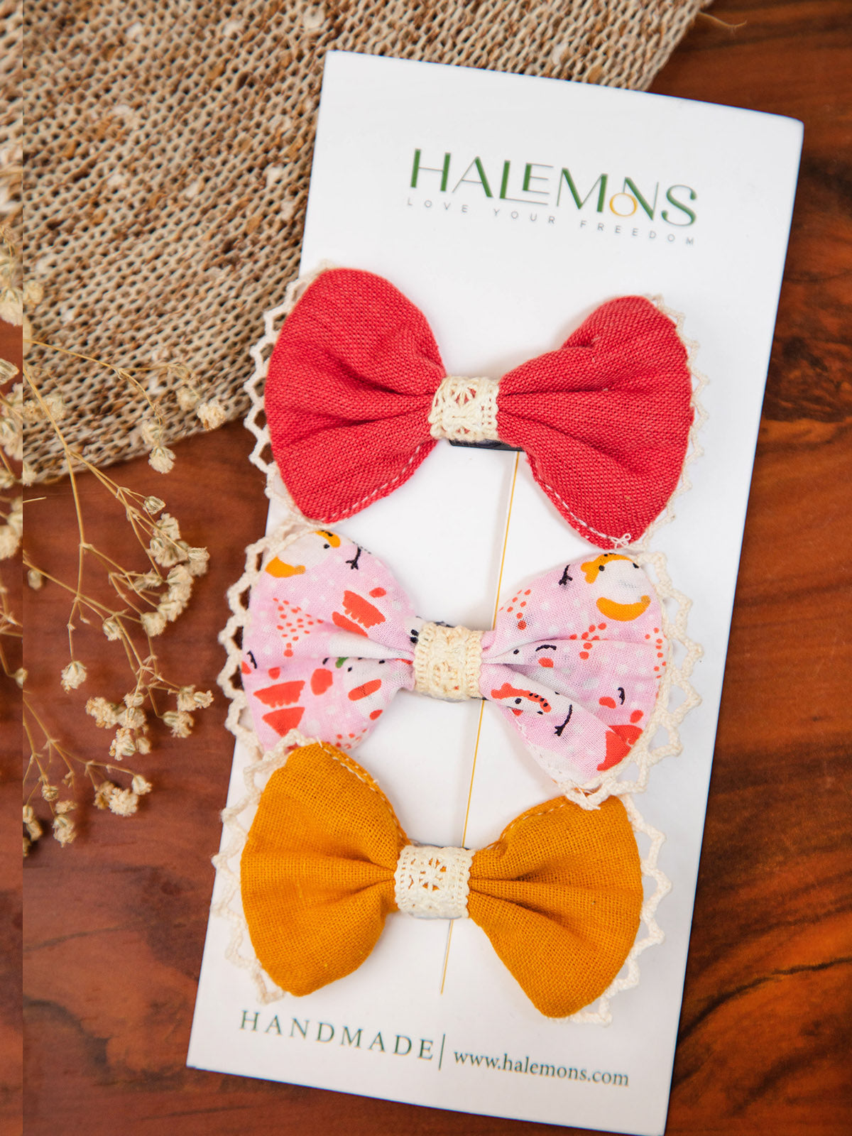 Girl's Lali Handmade Baby Infant Girl Toddler Hair Bow Clips Baby Bows Baby Gift Pack of 3 - HALEMONS