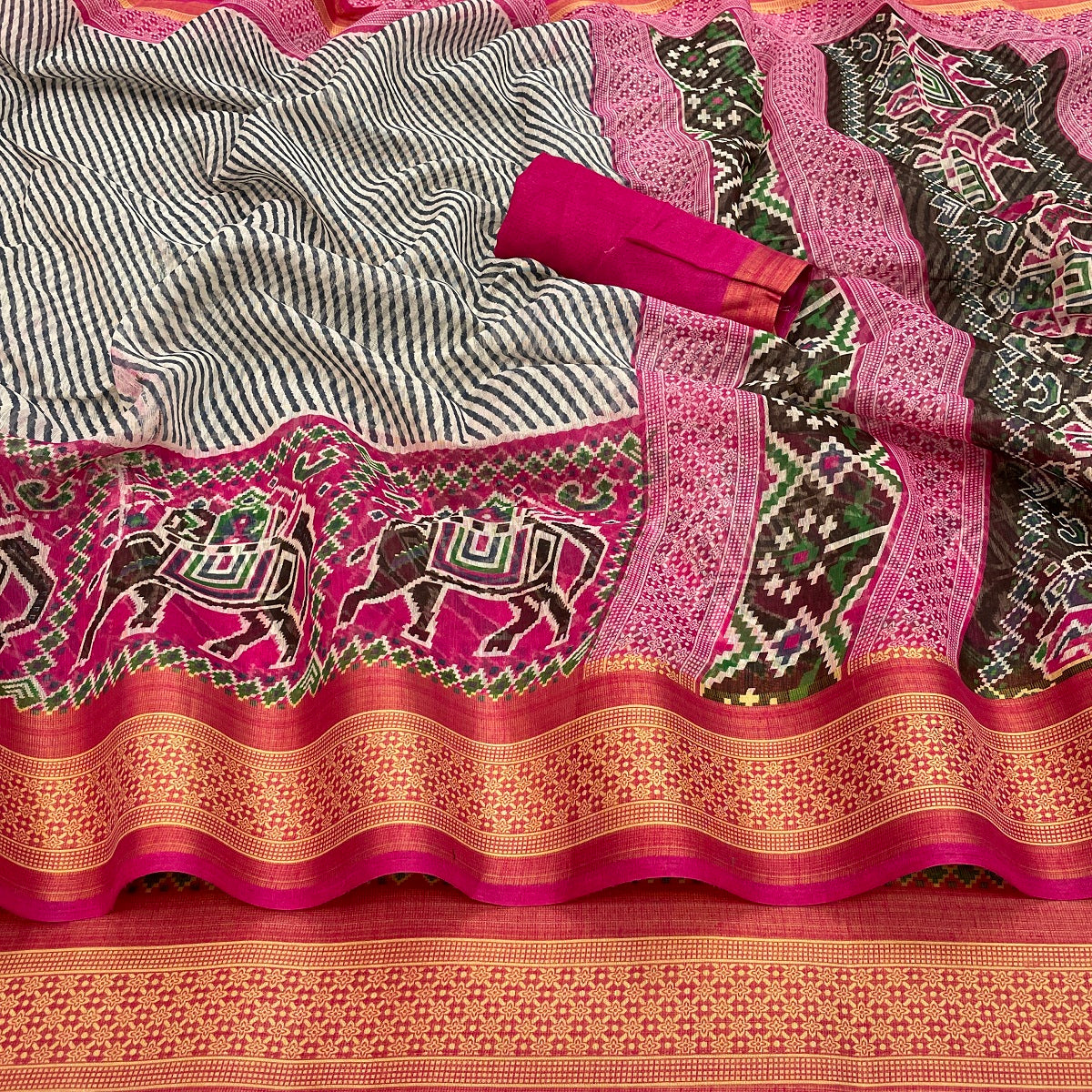 Women's Pink Linen Jari Border Saree - Vamika