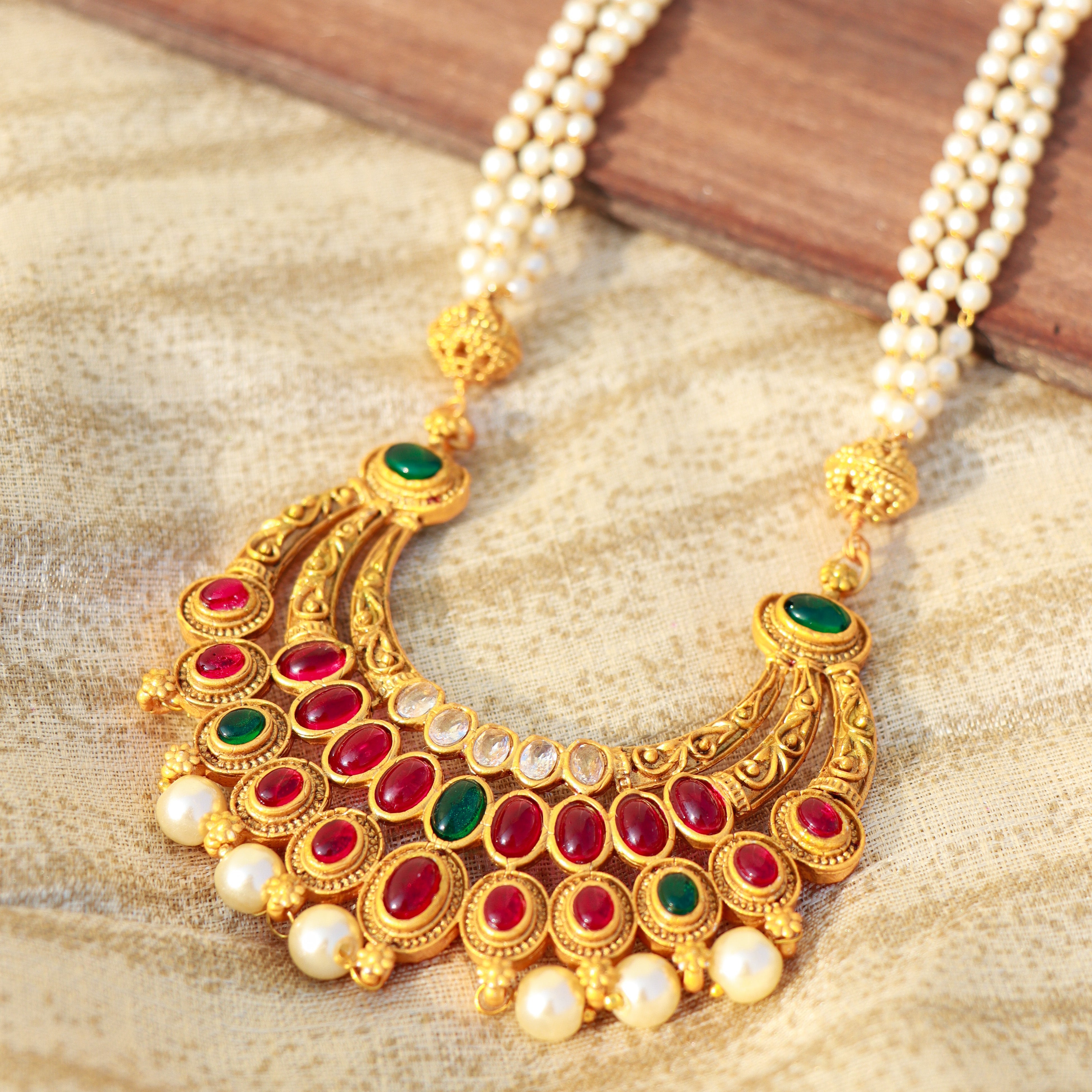 Women's 18k Rajwadi Gold Plated Brass Temple Choker Necklace - I Jewels