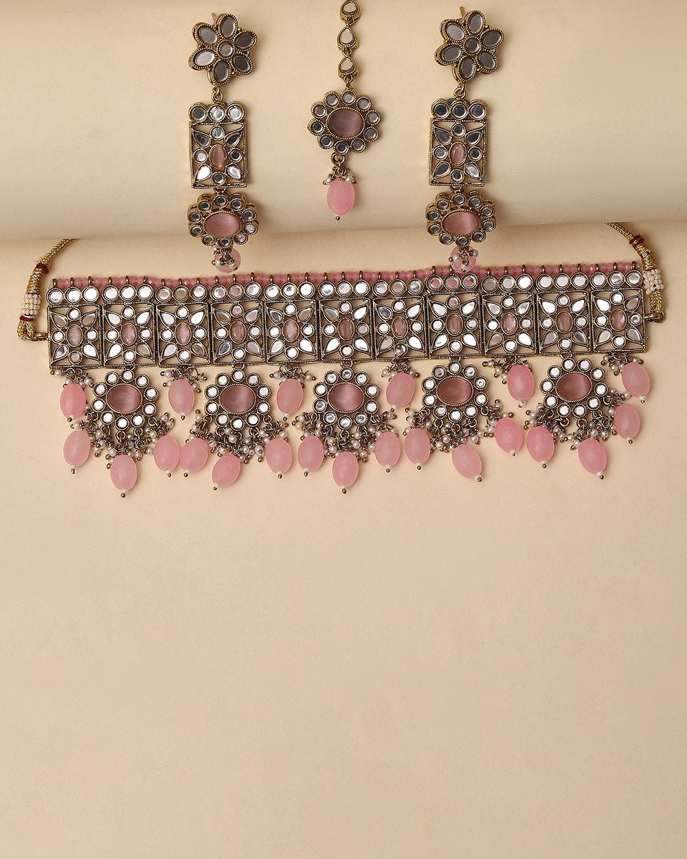 Women's Gold Oppulence Pink Tumble Beads Maang Tika Set - Voylla