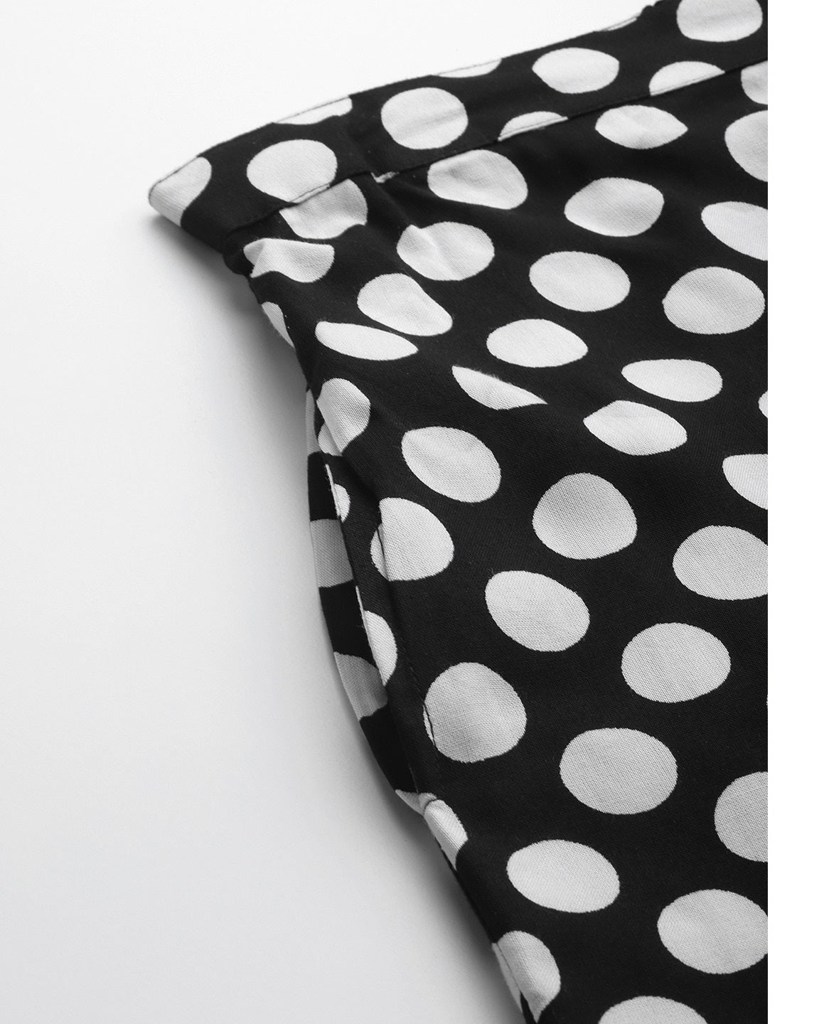 Women's Black and white polka dot Printed Night suit - Meeranshi