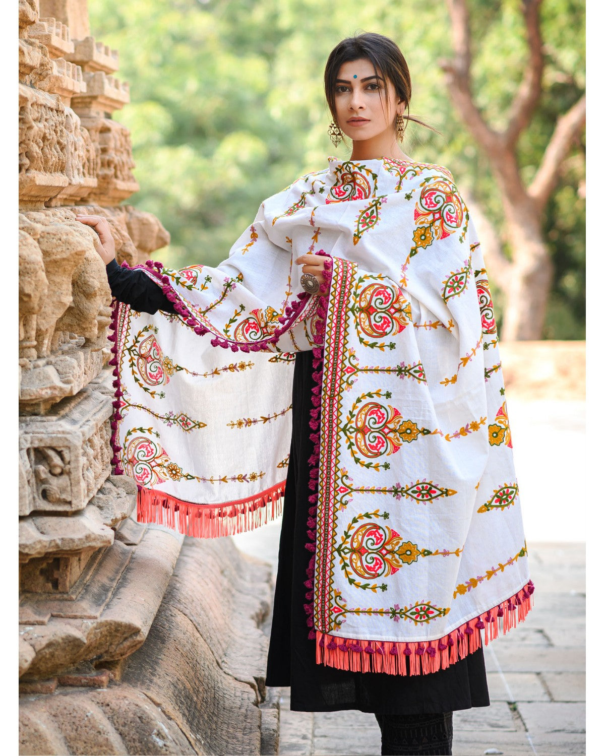 Women's Off-White Heavily Aari Embroidered Khadi Shawl/Dupatta With Wine Cotton Tassel - MESMORA FASHION