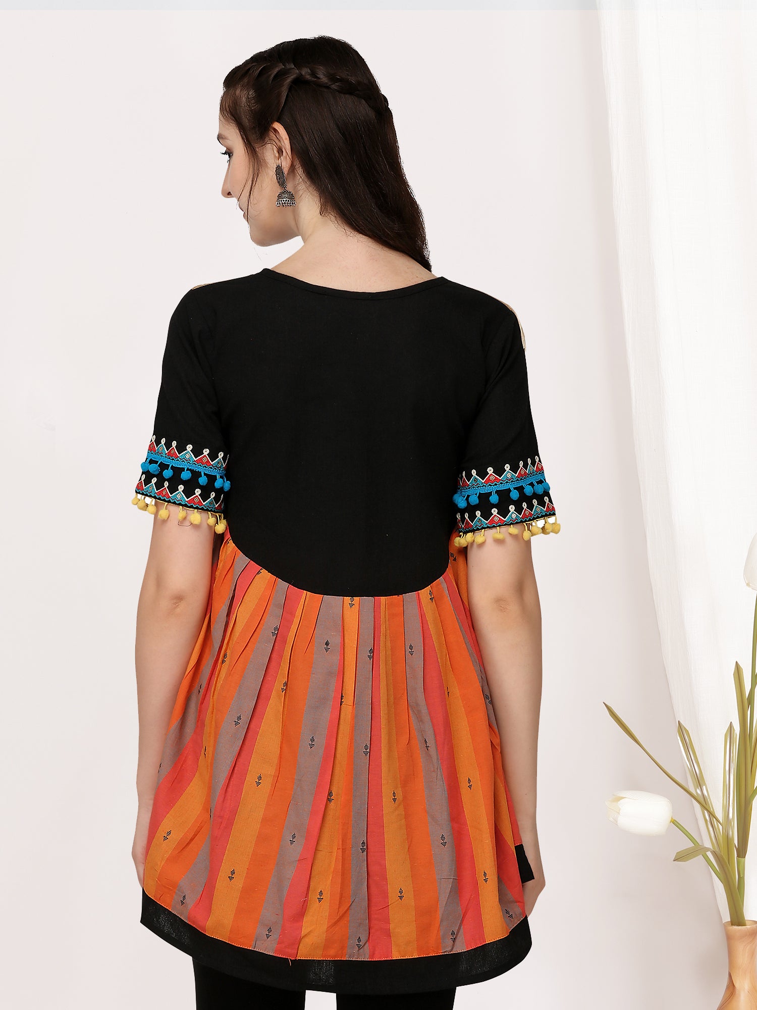 Women's Black embroidered cotton long kedia top - MESMORA FASHION