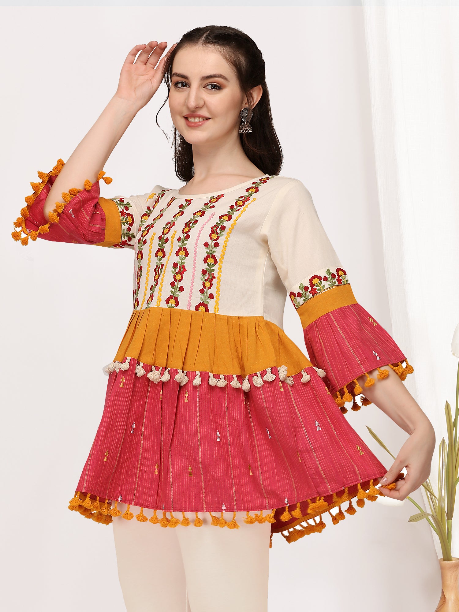 Women's Cute off-white and pink embroidered long kedia top - MESMORA FASHION