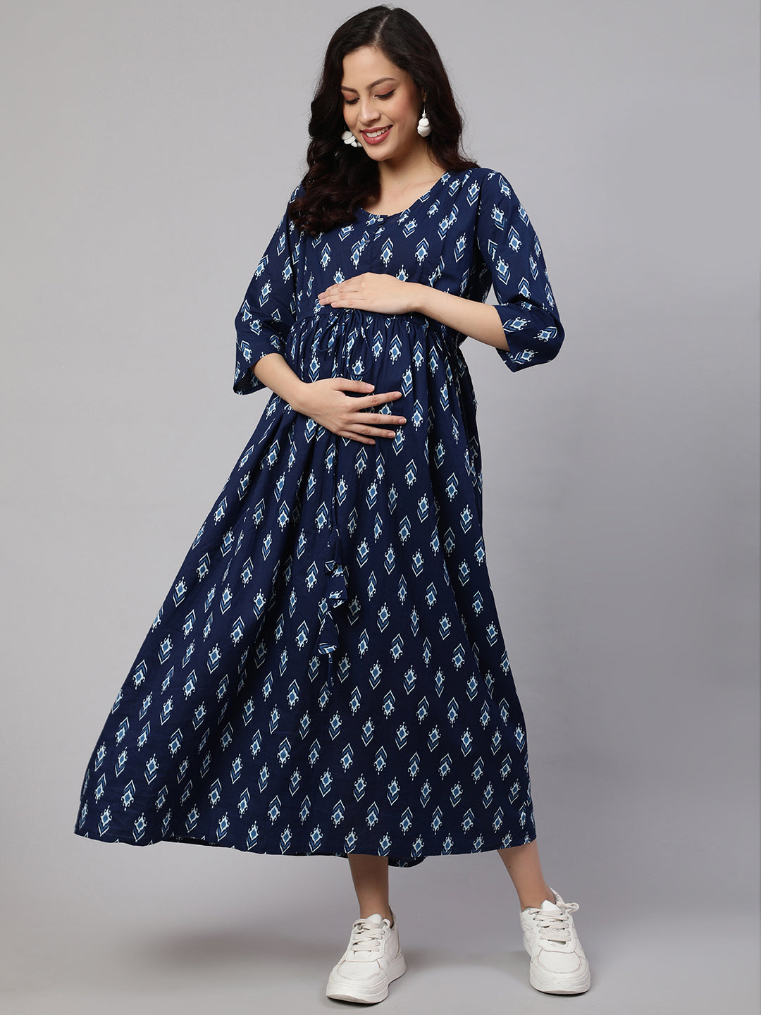Women's Blue Floral Printed Flared Maternity Dress XL | Trendia Global Women's Blue Floral Printed Flared Maternity Dress XL | Trendia Global