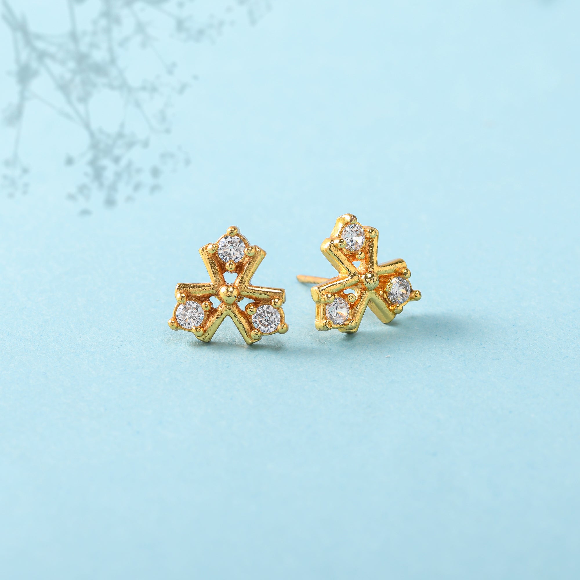 Women's Pearl Essentials Starfish Motif Traditional Stud Earrings - Voylla