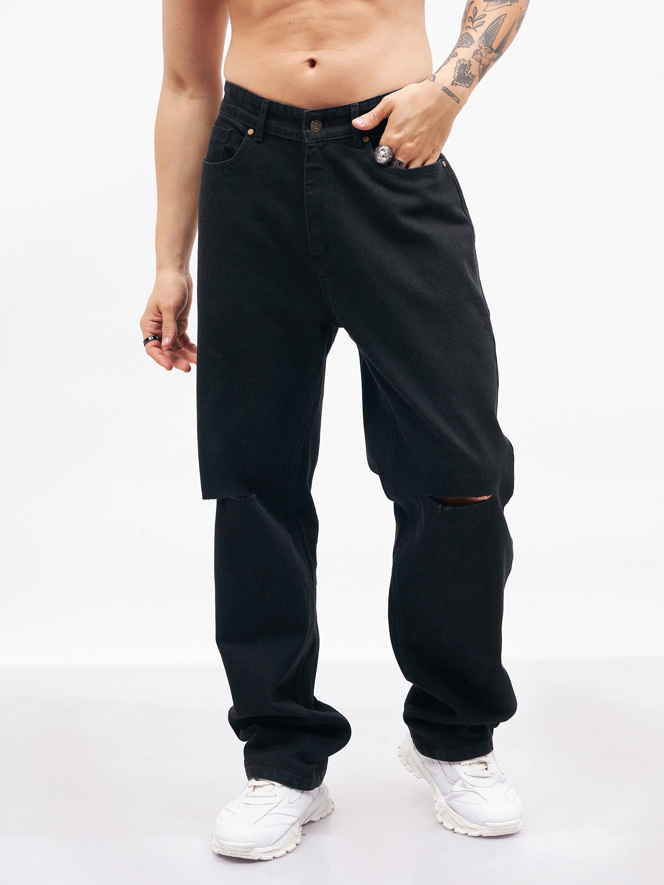 Men's Black Knee Slit Relax Fit Jeans - MASCLN SASSAFRAS