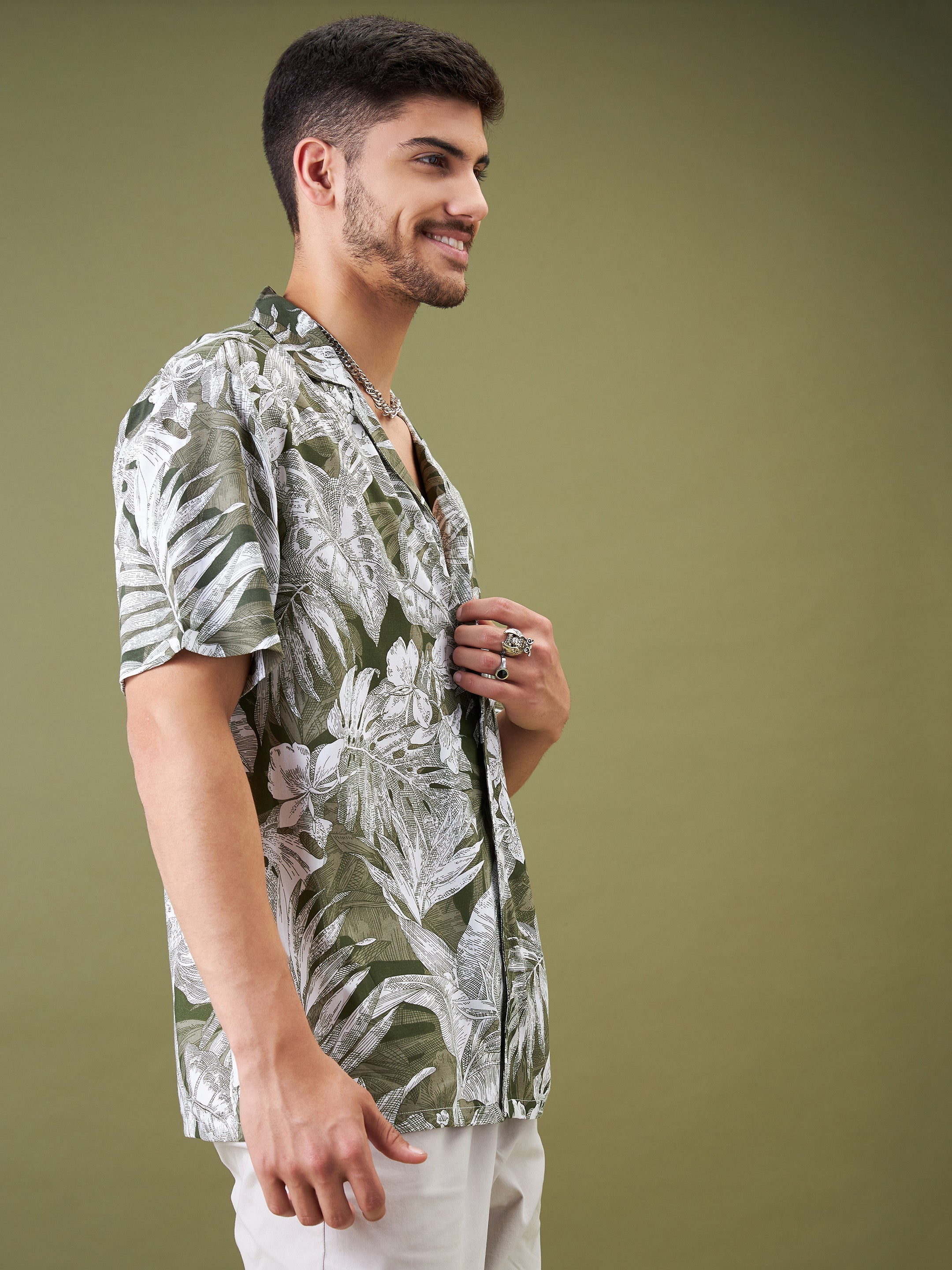 Unisex Olive & Whie Tropical Floral Relax Fit Shirt - MASCLN SASSAFRAS