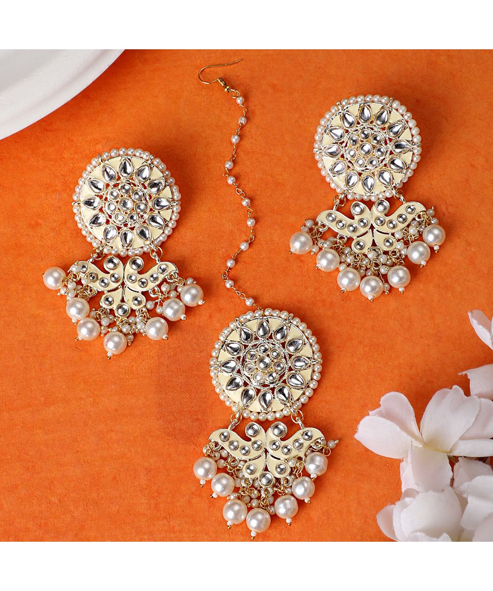 Women's Gold Plated Kundan and Pearl Stuuded Maang-tikka and Earring Set - MODE MANIA