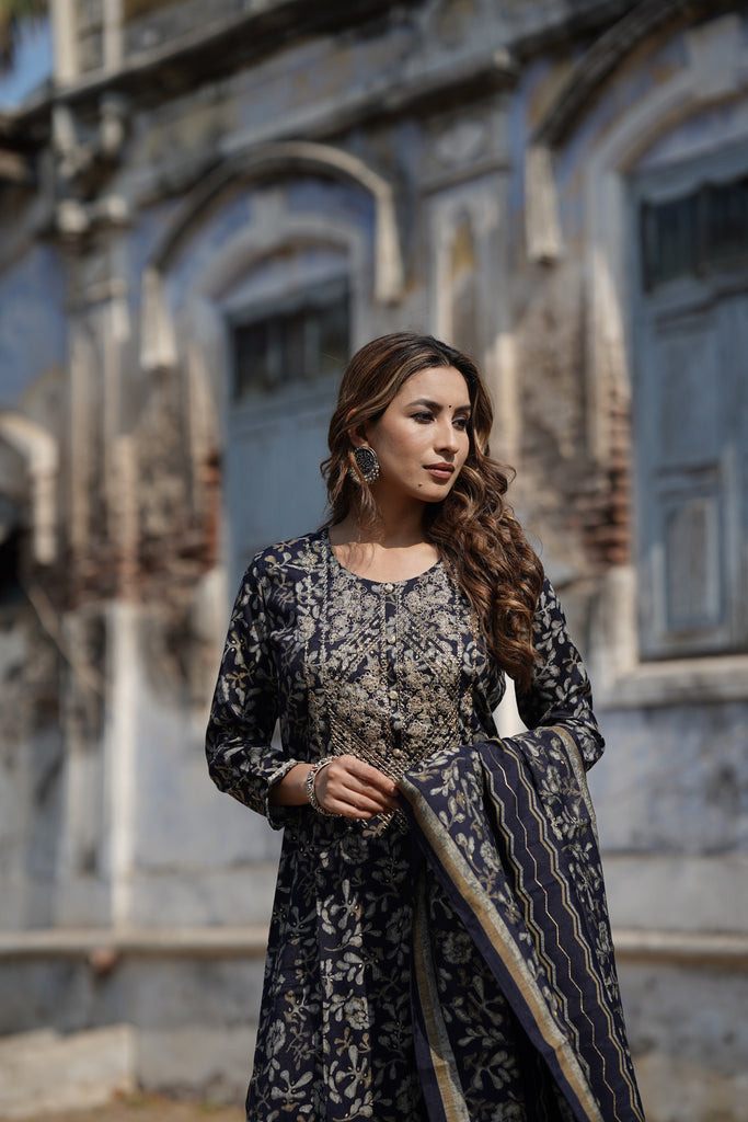 Women's Silk Blend Embroidered Floral Printed Kurta Pant With Dupatta