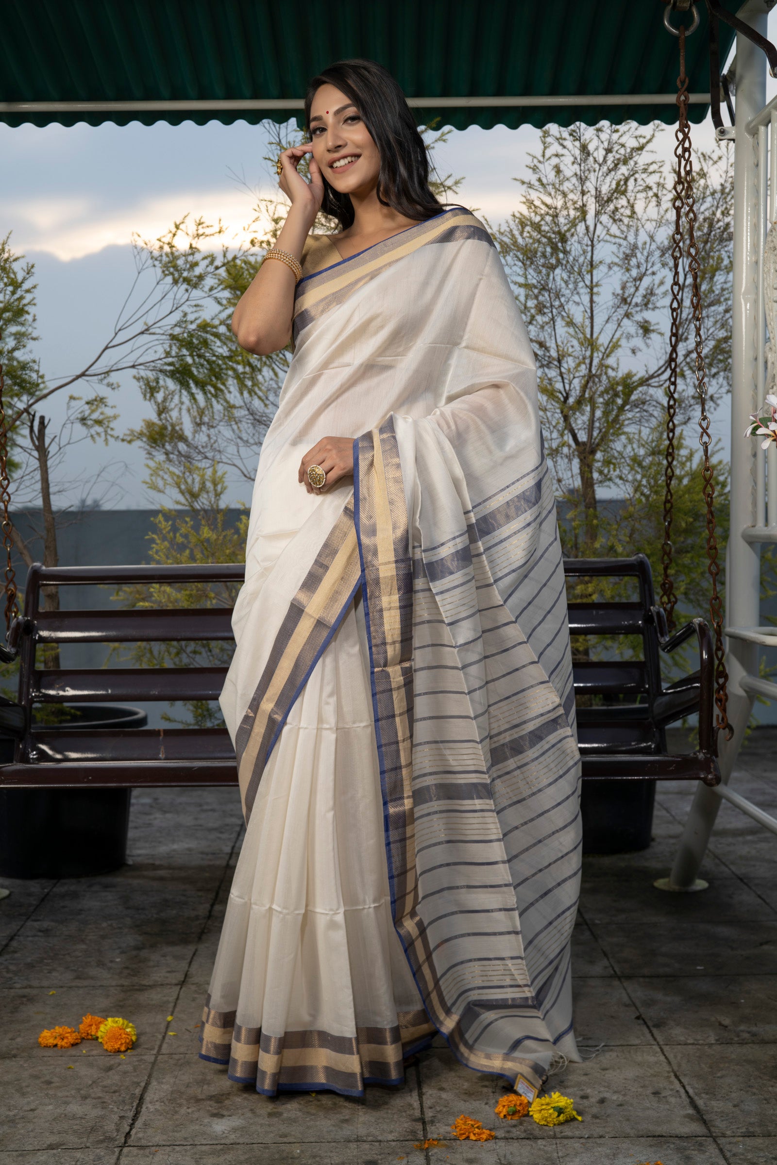 Women's White & Blue Silk Cotton Maheshwari Handloom Saree with Golden Zari Border - Maahishmati