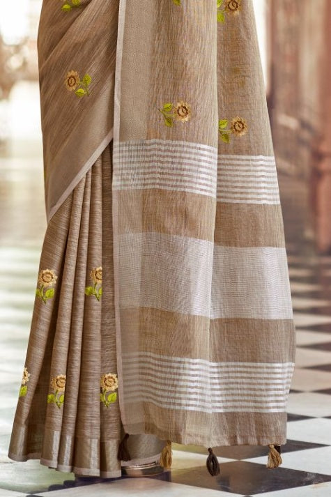 Women's Umber Brown Linen Saree - Karagiri