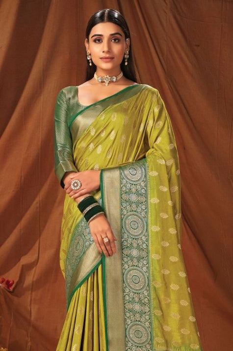 Women's Vibrant Green South Silk Saree - Karagiri