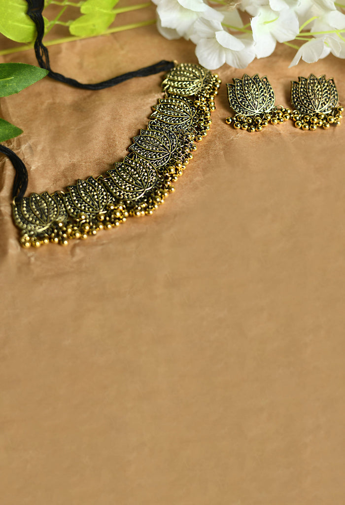 Trendia Lotus Design Necklace Set Mangal