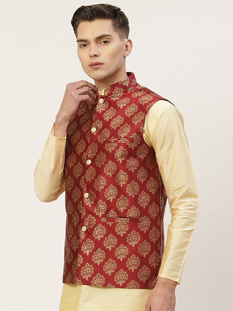 Men's Maroon Printed Nehru Jacket ( JOWC 4032Maroon )