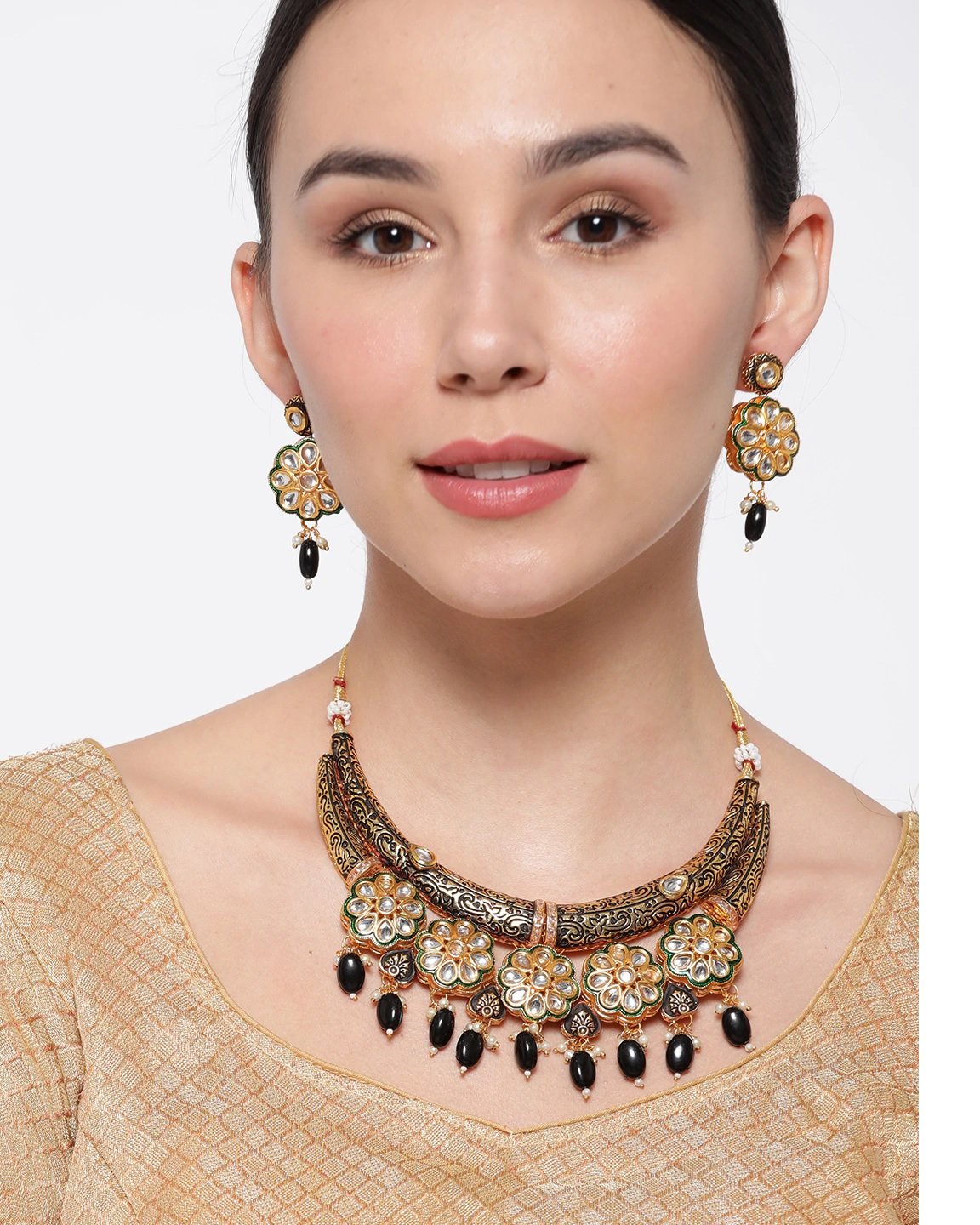 Women's  Black Beaded Kundan Gold Plated Floral Jewellery Set - Priyaasi