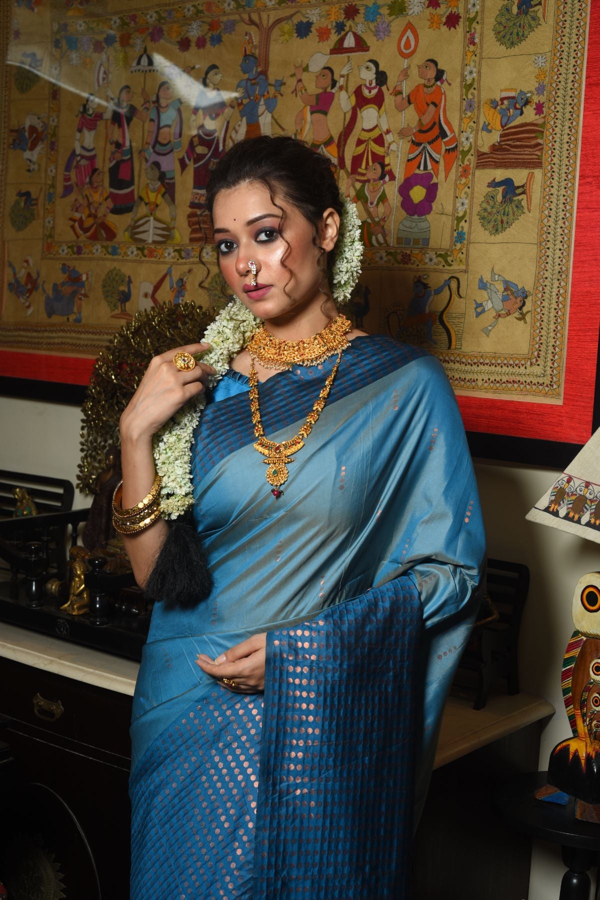 Women's Firozi Woven Banarasi Silk Saree with Tassels - Vishnu Weaves