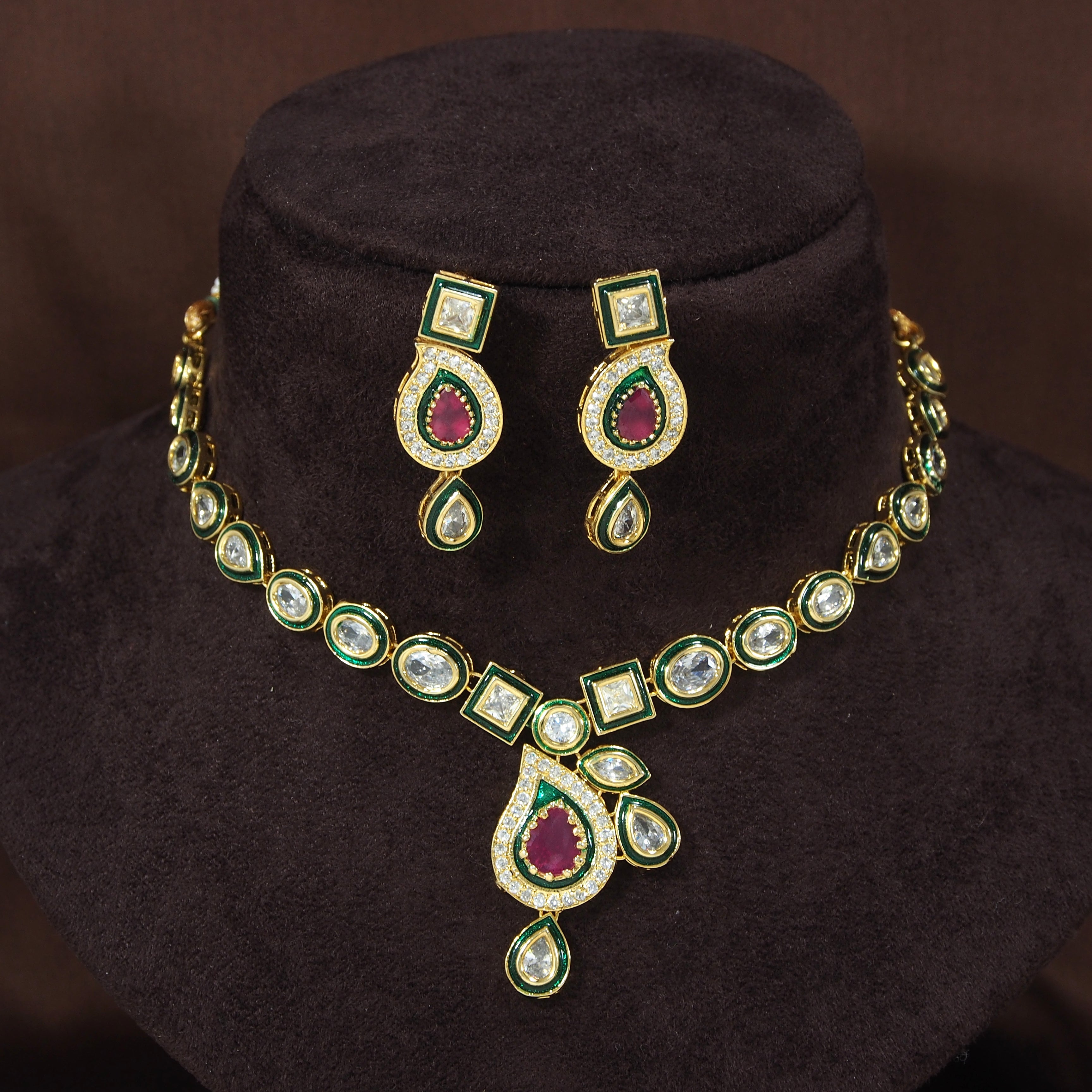 Women's 18k-gold-plated-beaded-ruby-jewellery-set-glided-kundans p0005w-1 - I Jewels