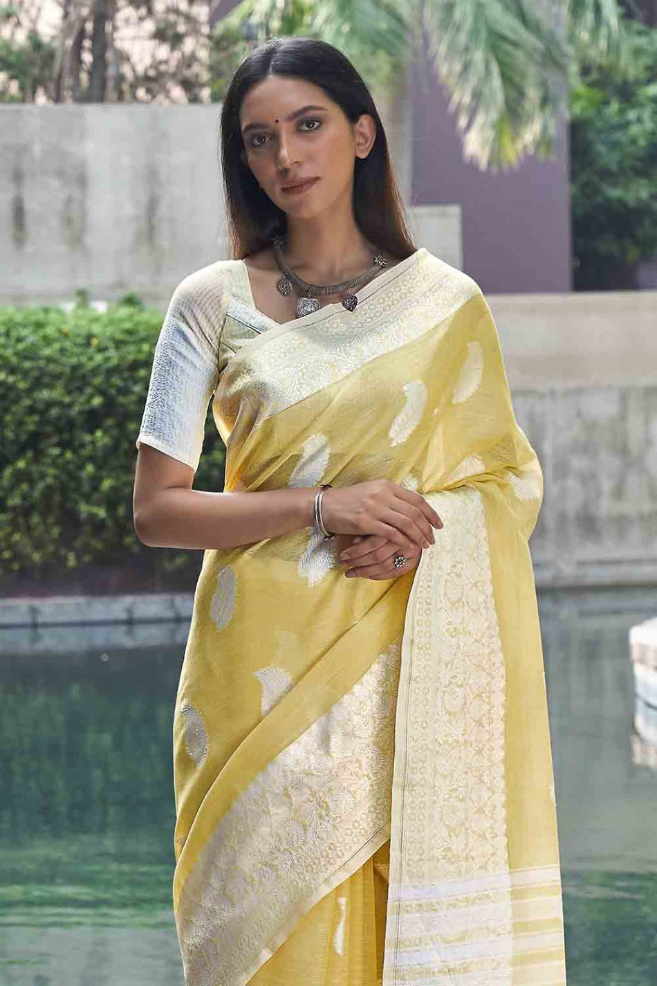Women's Blonde Yellow Linen Saree - Karagiri