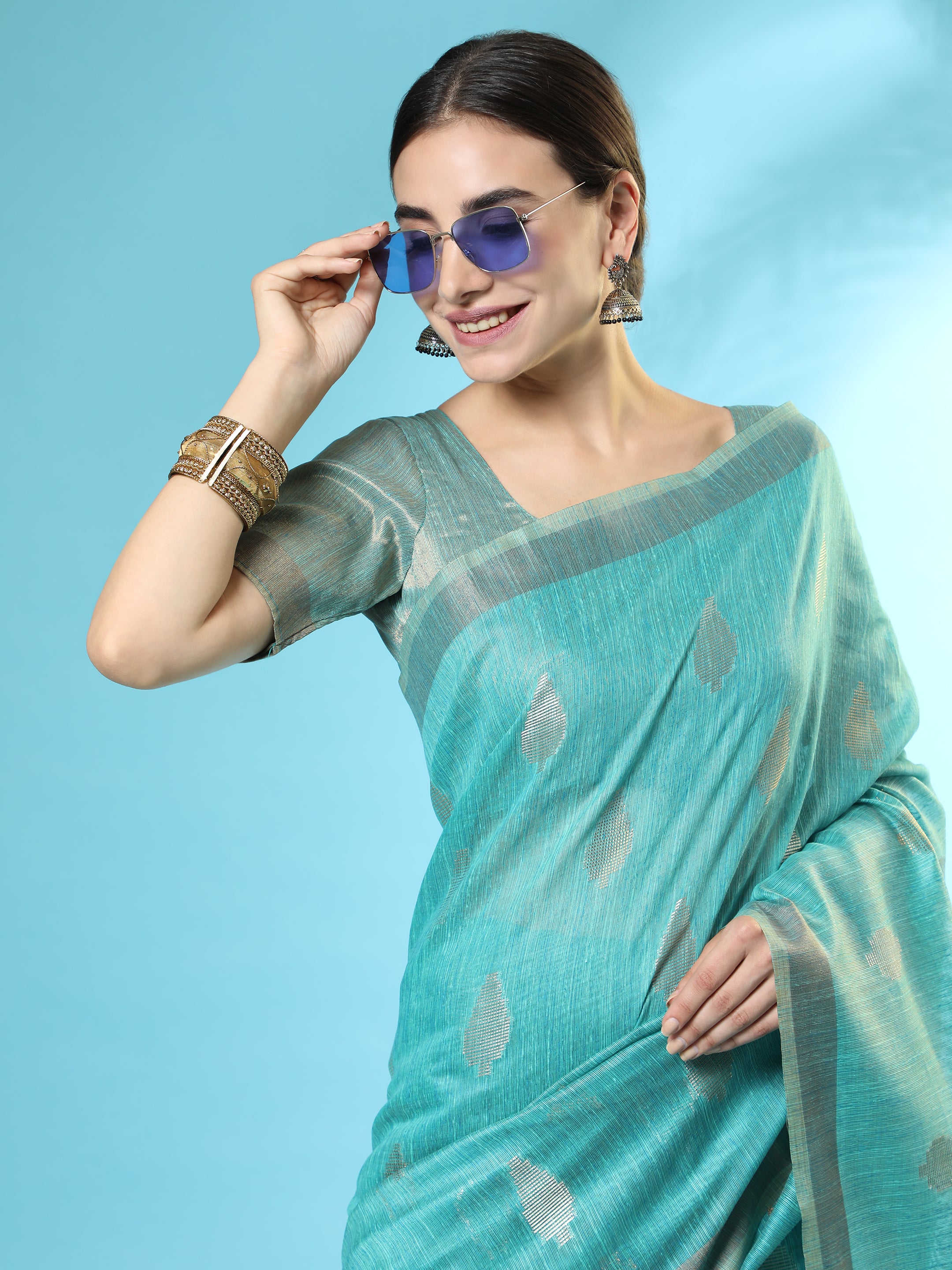 Women's Aqua Woven Handloom Silk Saree with Tassels - Vishnu Weaves