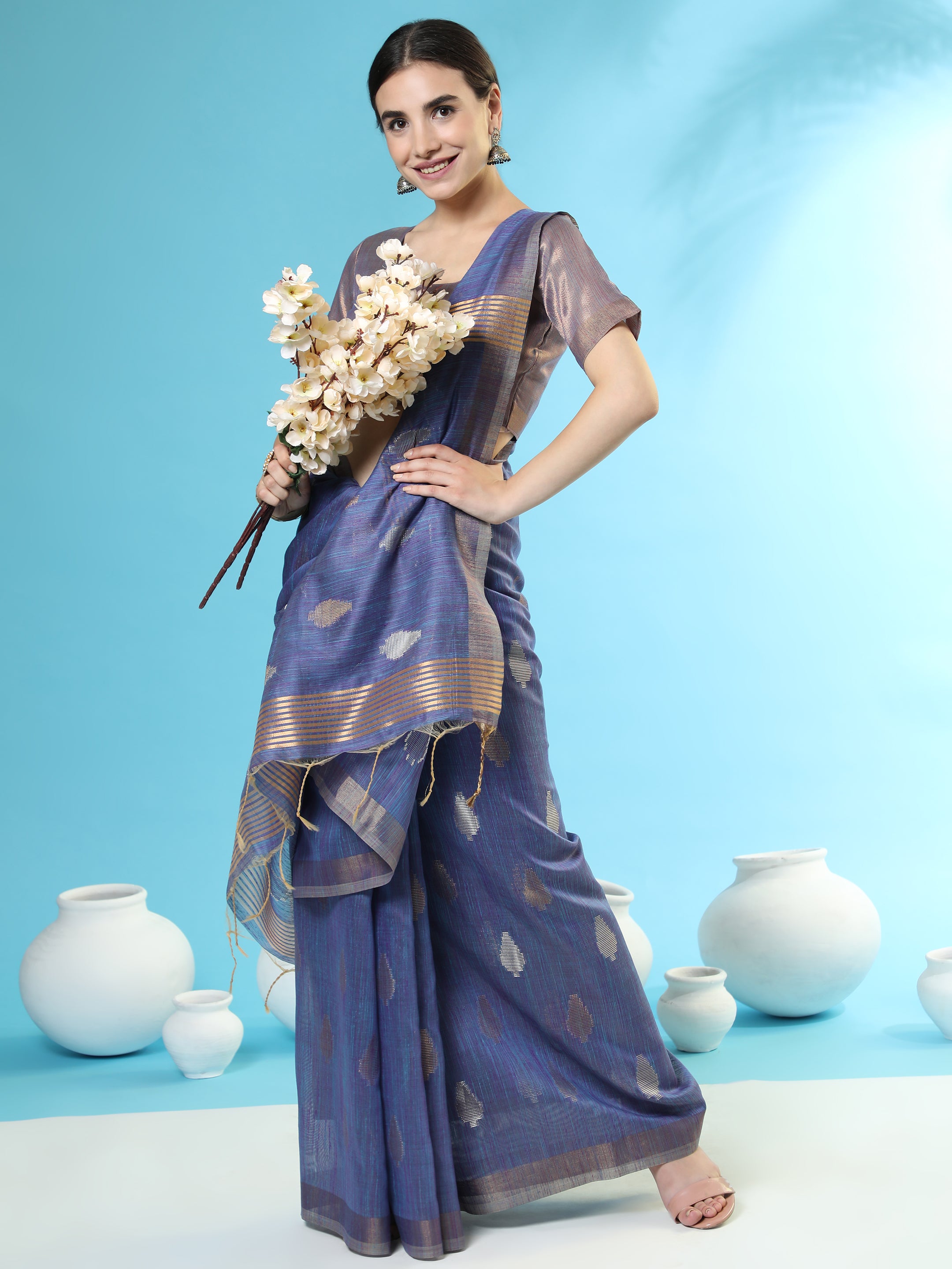 Women's Blue Woven Handloom Silk Saree with Tassels - Vishnu Weaves