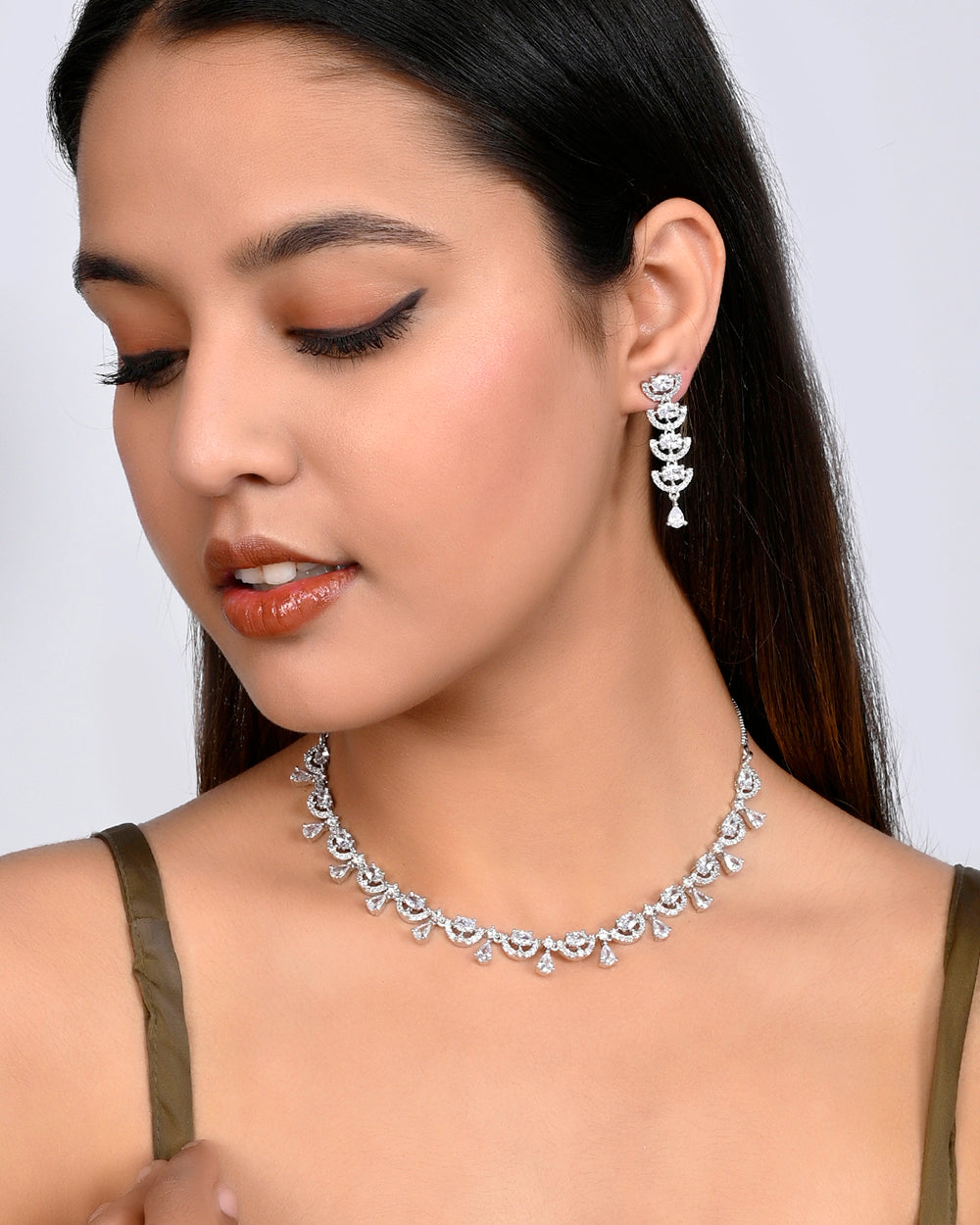 Women's Sparkling Elegance Teardrop Jewellery Set - Voylla