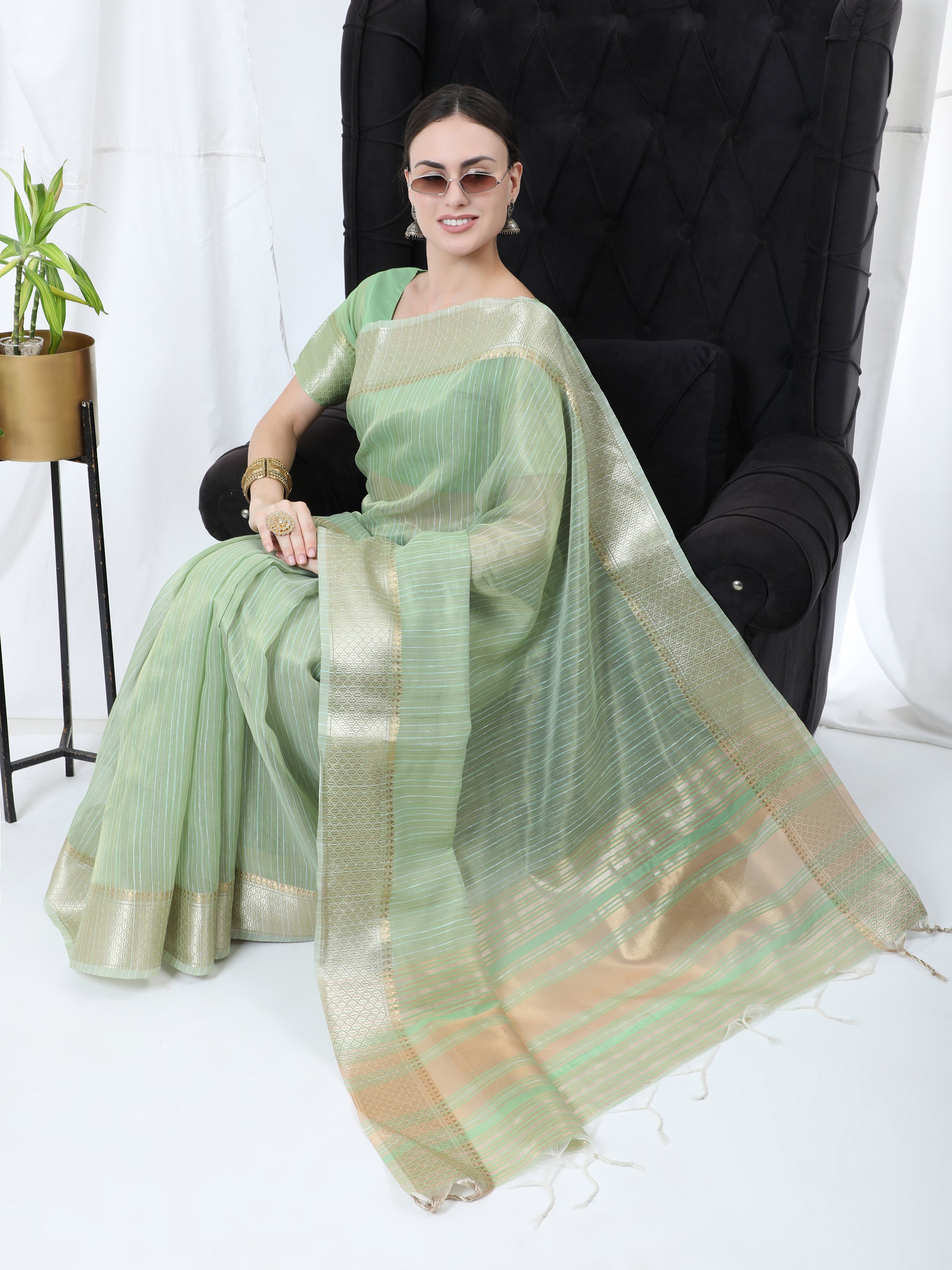 Women's Sea Green Woven Tissue Linen Saree With Tassels - Vishnu Weaves