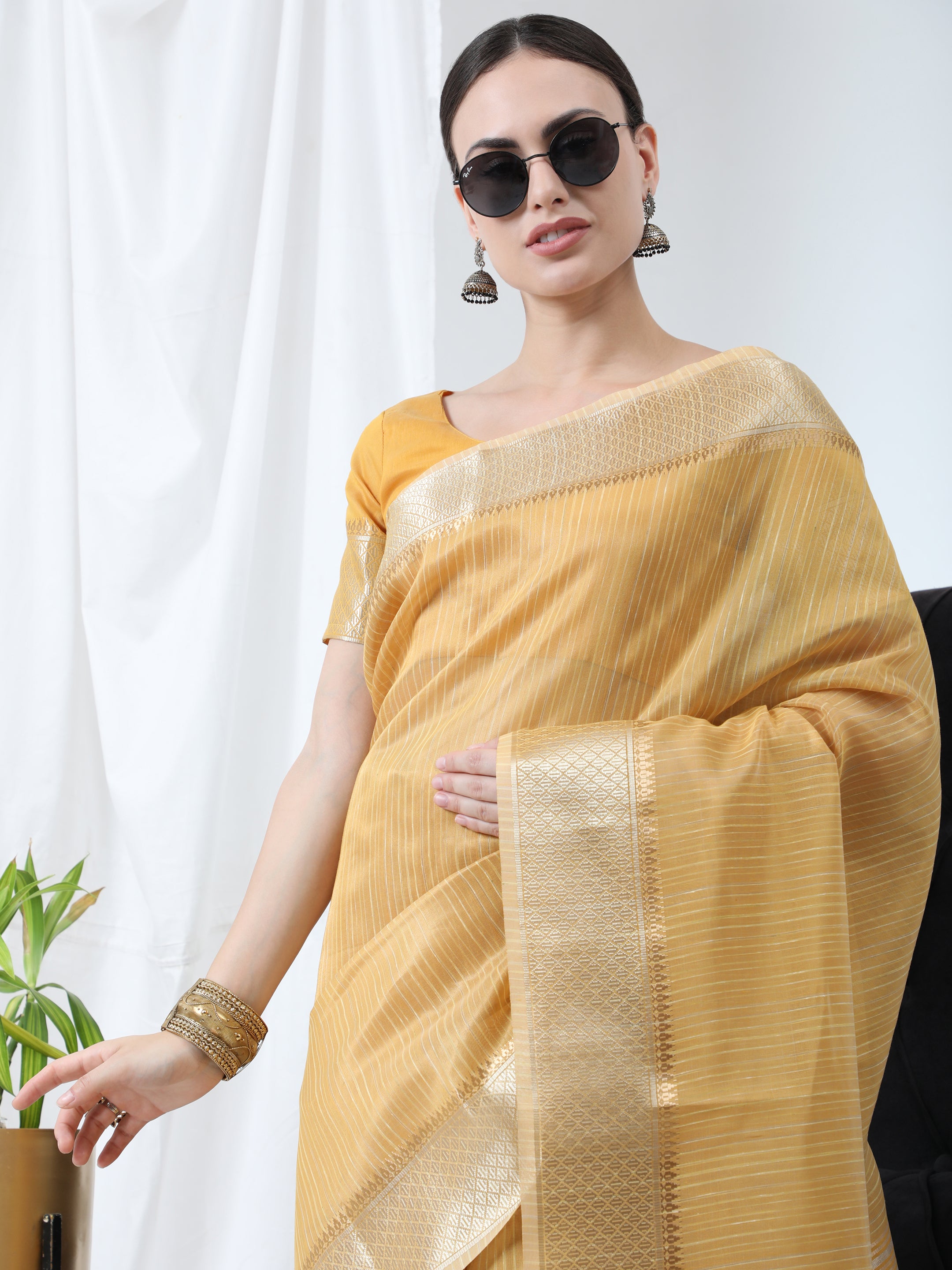 Women's Yellow Woven Tissue Linen Saree With Tassels - Vishnu Weaves