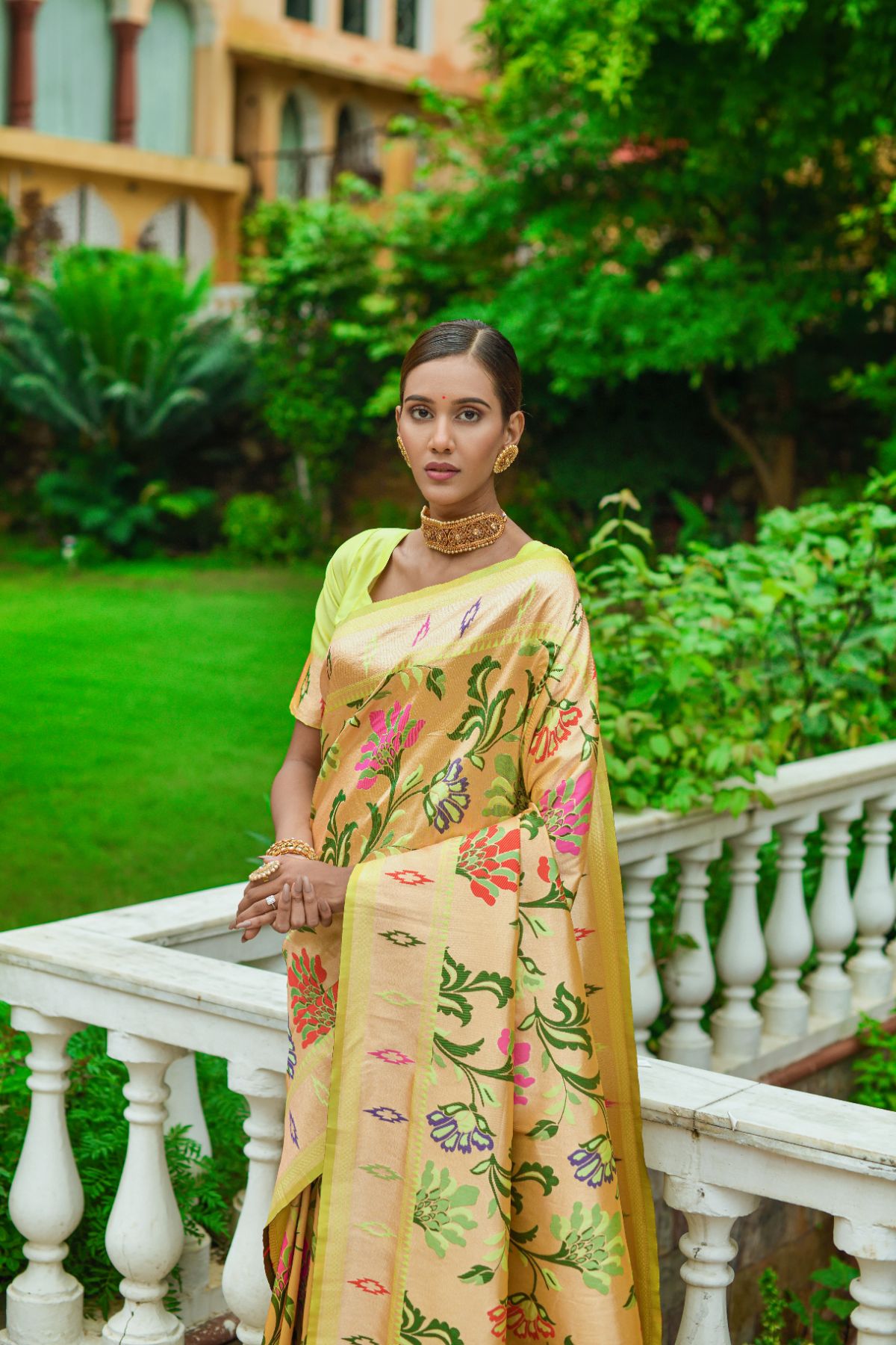 Women's Parrot Green Woven Paithani Silk Saree with Tassels - Vishnu Weaves