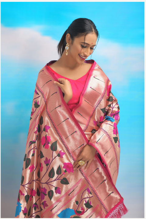 Women's Pink Paithani Silk Zari Woven Saree With Blouse - Vishnu Weaves