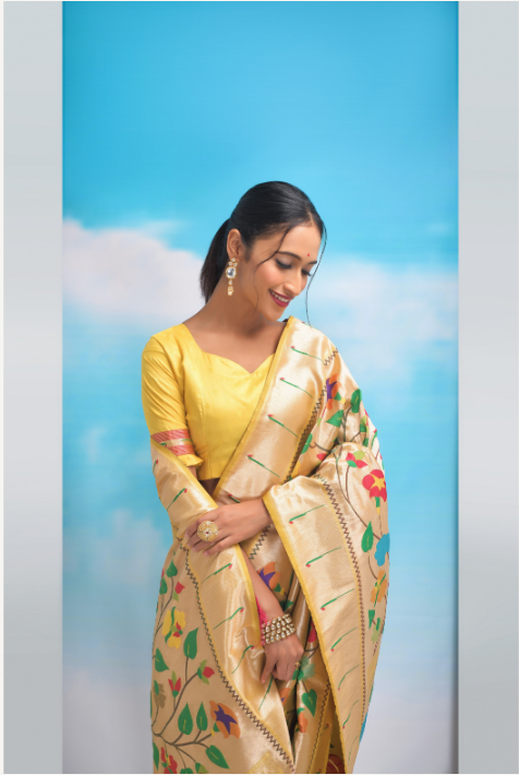 Women's Yellow Paithani Silk Zari Woven Saree With Blouse - Vishnu Weaves