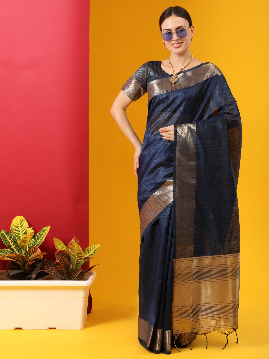 Women's Navy Blue Woven Tussar Silk Saree With Tassels - Vishnu Weaves